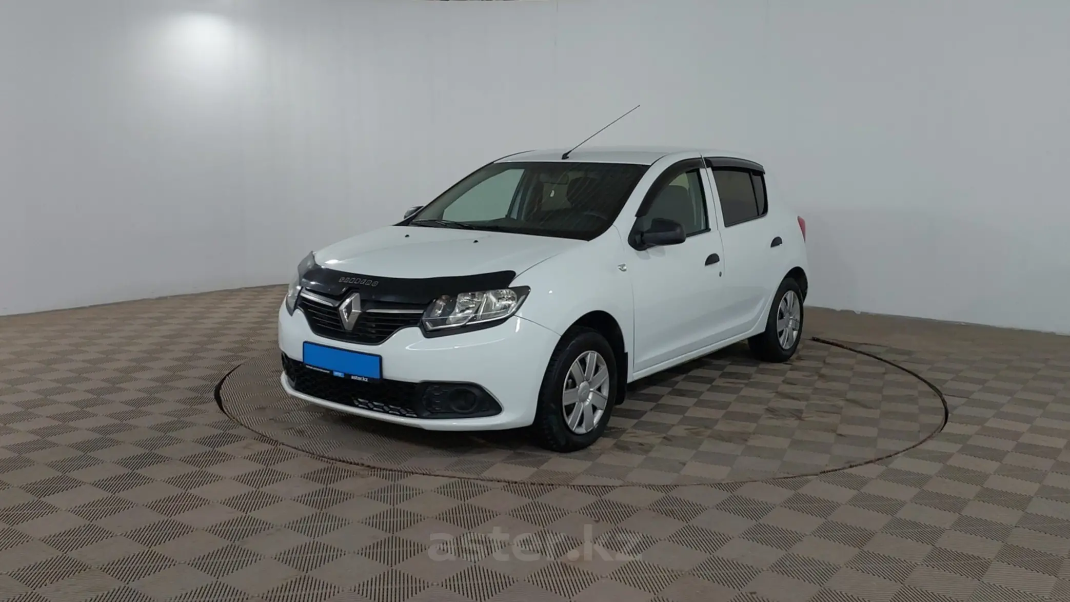 Renault Sandero 2015