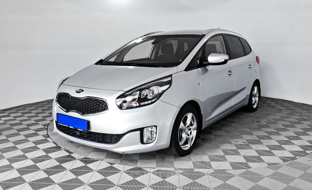 2014 Kia Carens