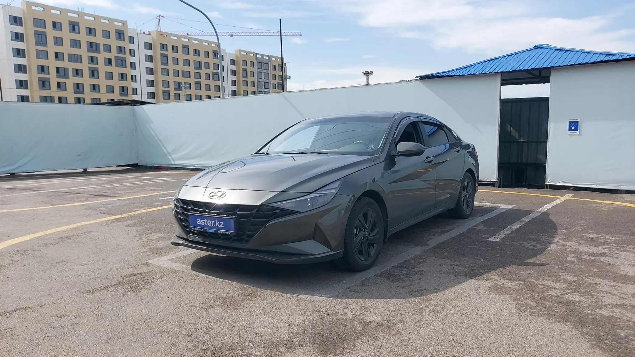 Hyundai Elantra 2023