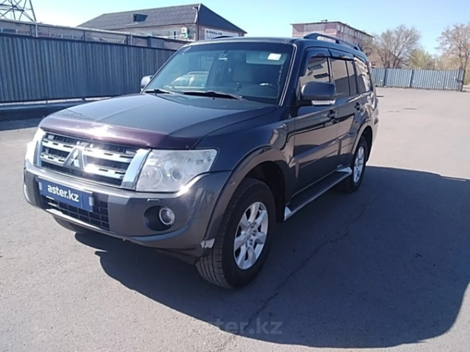 Mitsubishi Pajero 2012