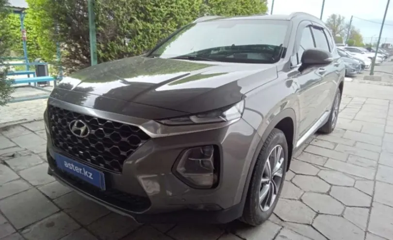 Hyundai Santa Fe 2019 года за 16 000 000 тг. в Талдыкорган