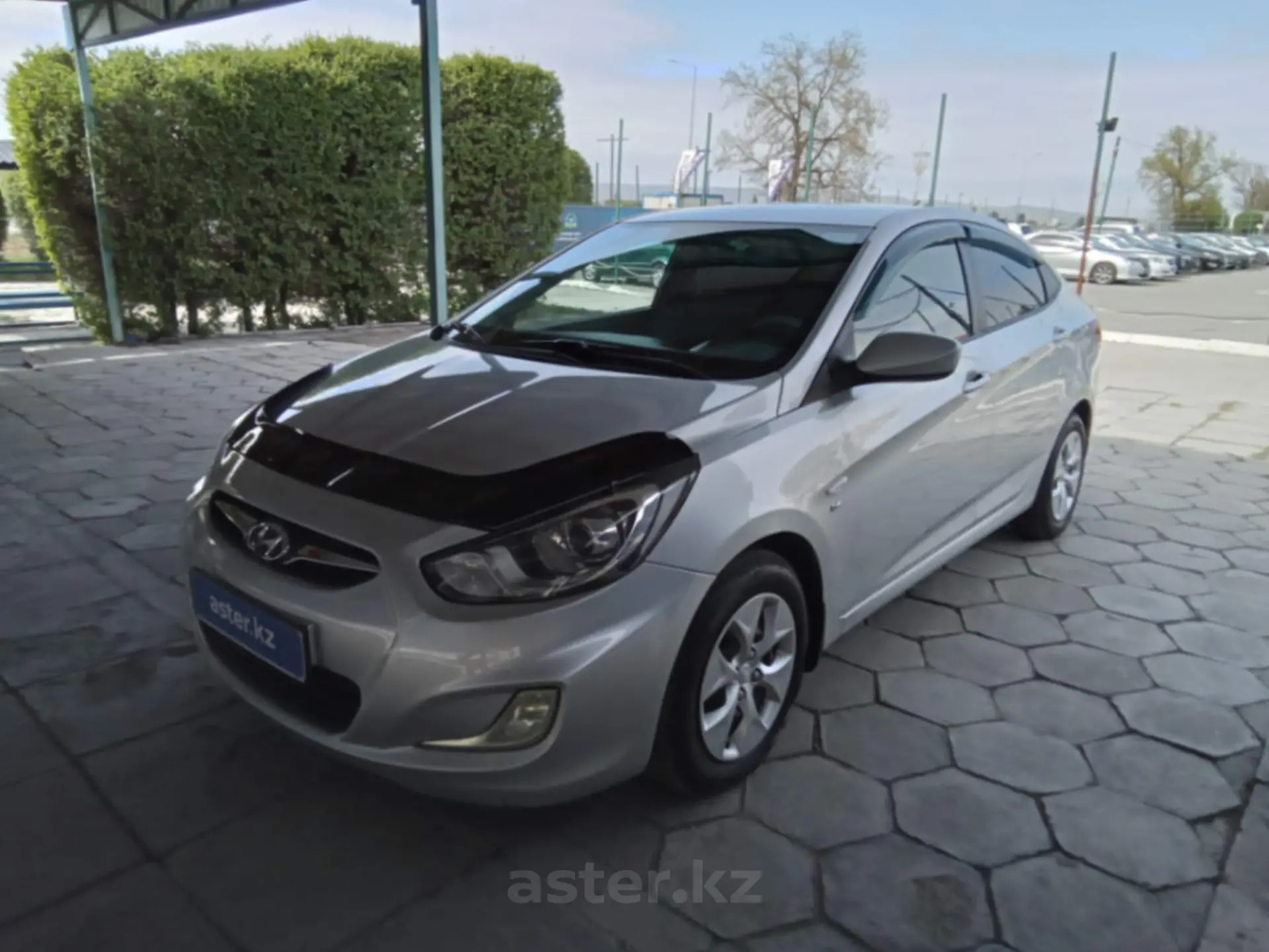 Hyundai Accent 2013