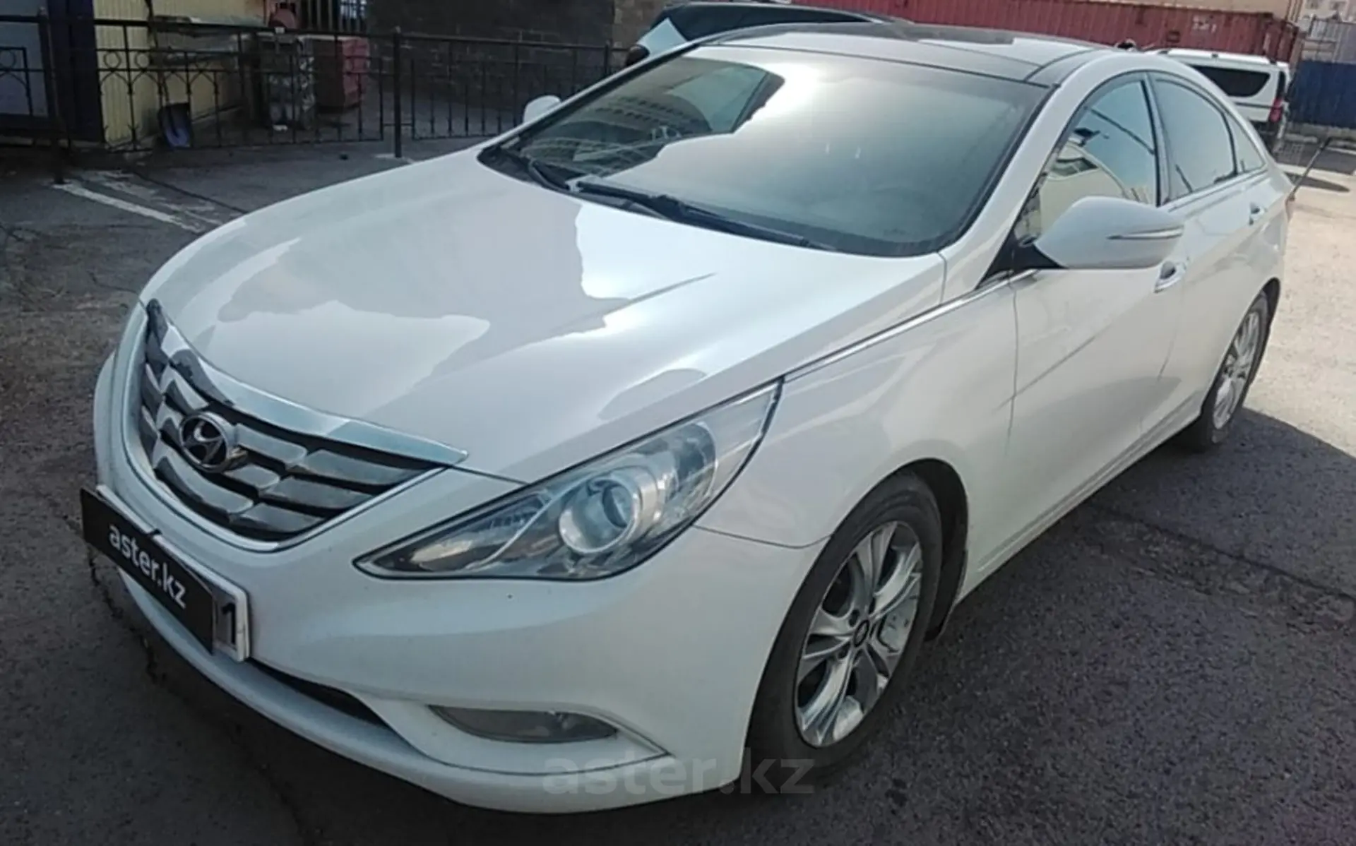 Hyundai Sonata 2012