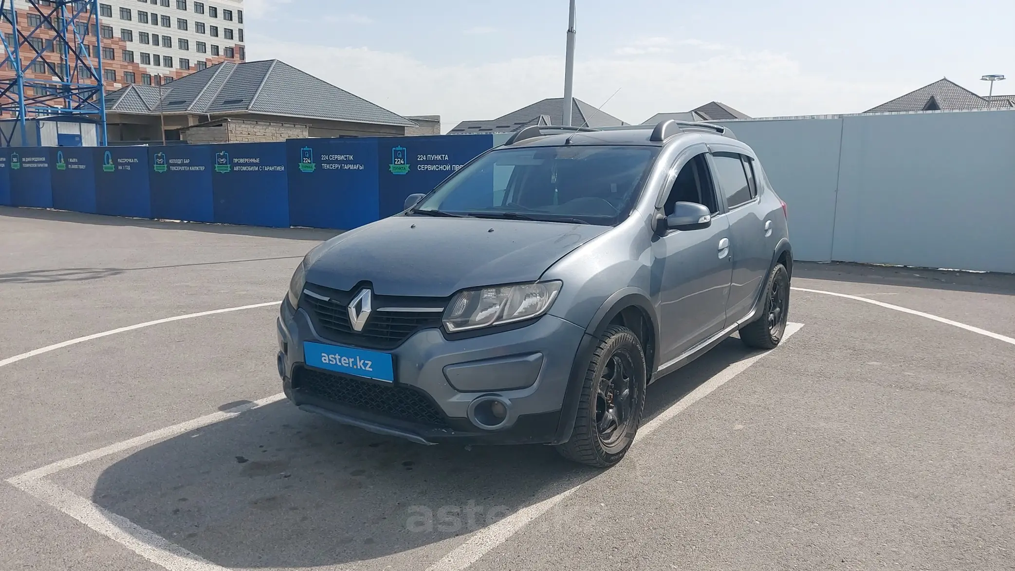 Renault Sandero 2015