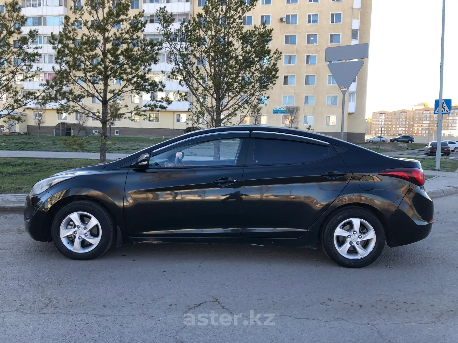 Hyundai Elantra 2014