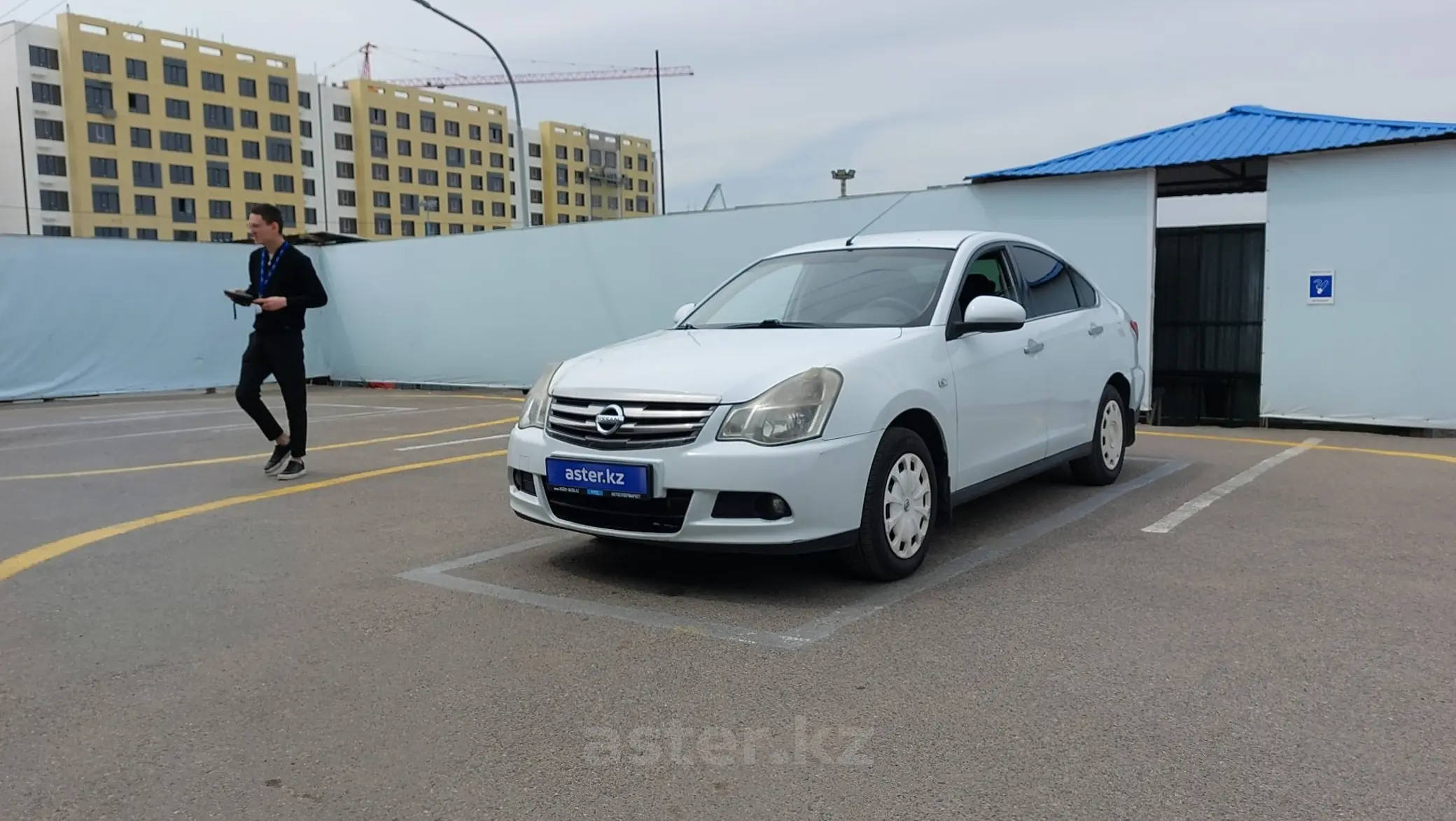 Nissan Almera 2014