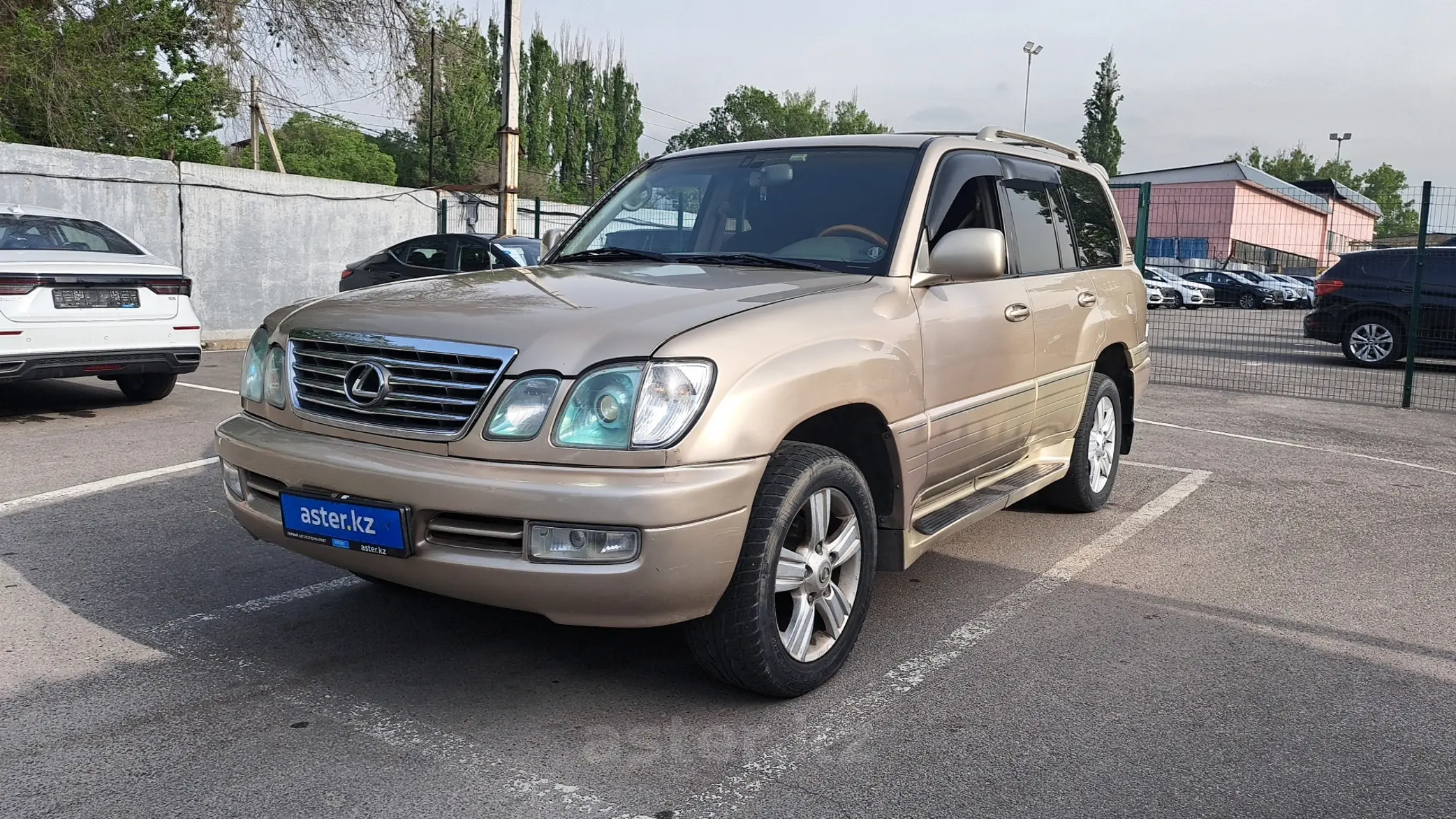 Lexus LX 2002