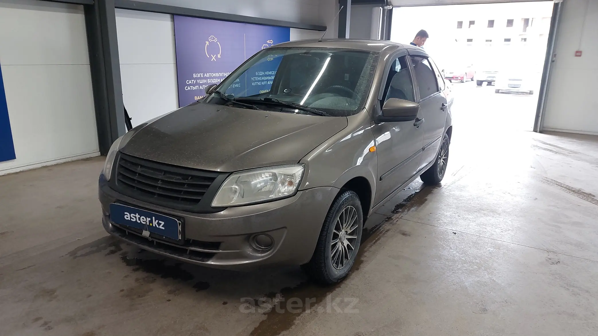 LADA (ВАЗ) Granta 2015