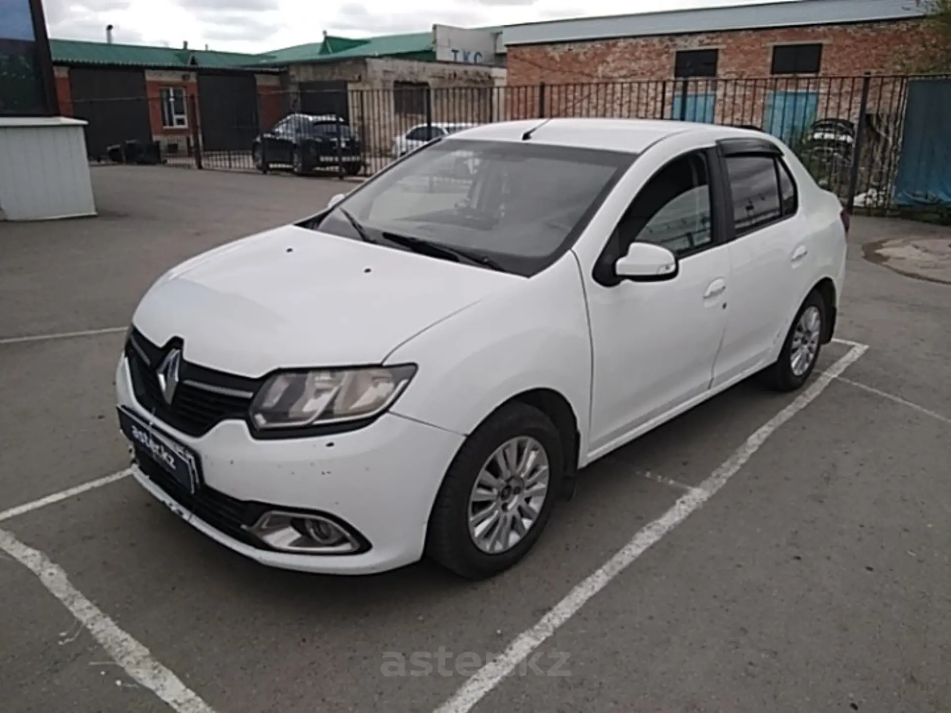 Renault Logan 2014