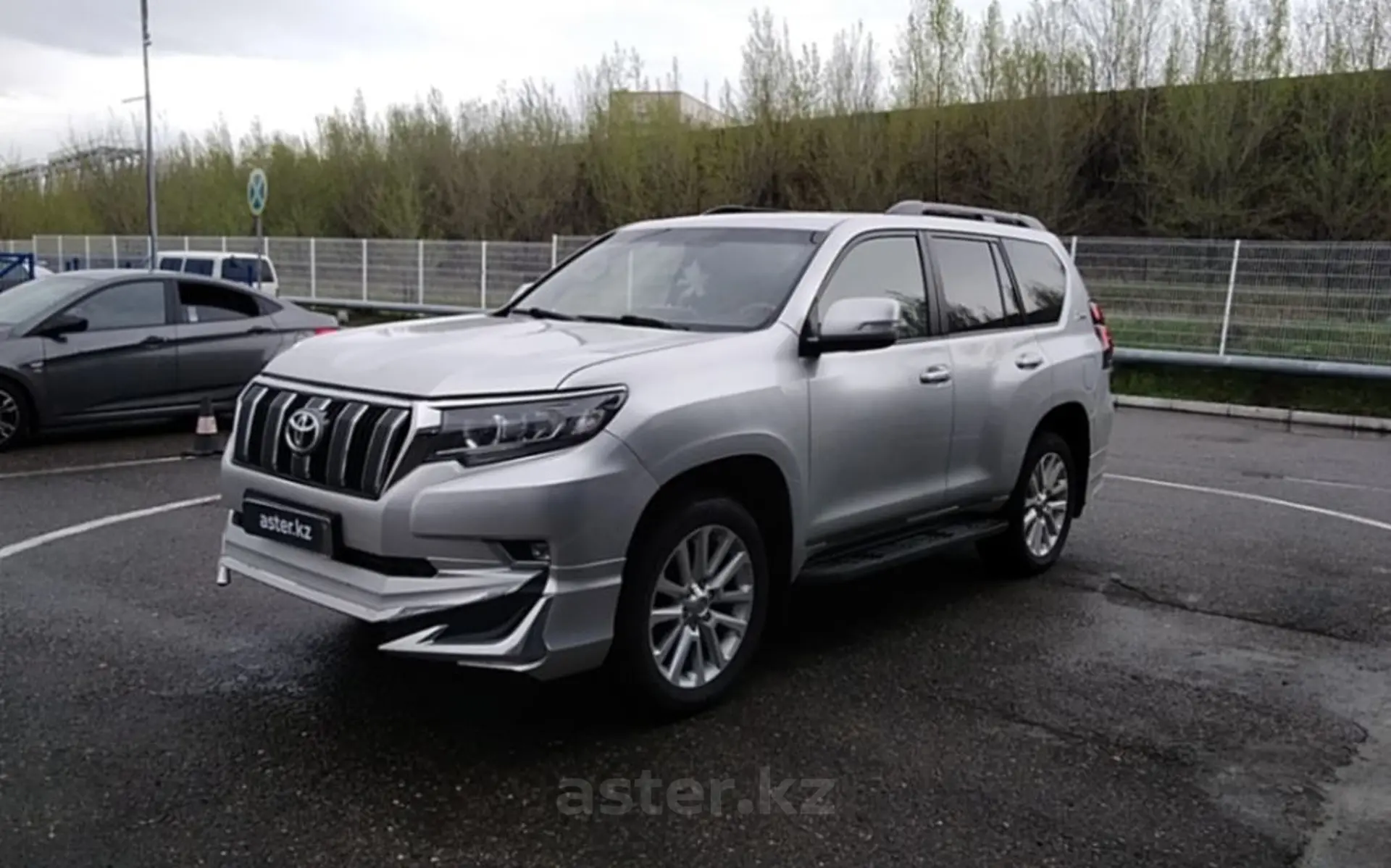 Toyota Land Cruiser Prado 2012