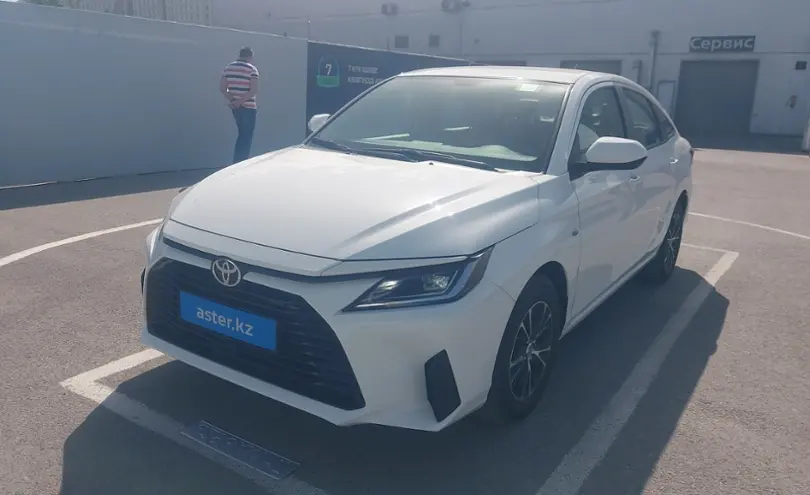 Toyota Yaris 2022 года за 10 500 000 тг. в Шымкент