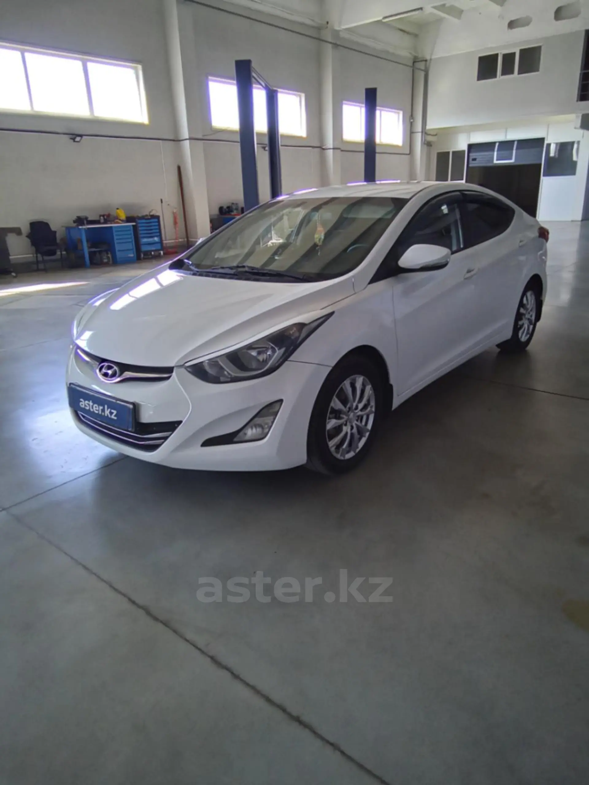 Hyundai Elantra 2015