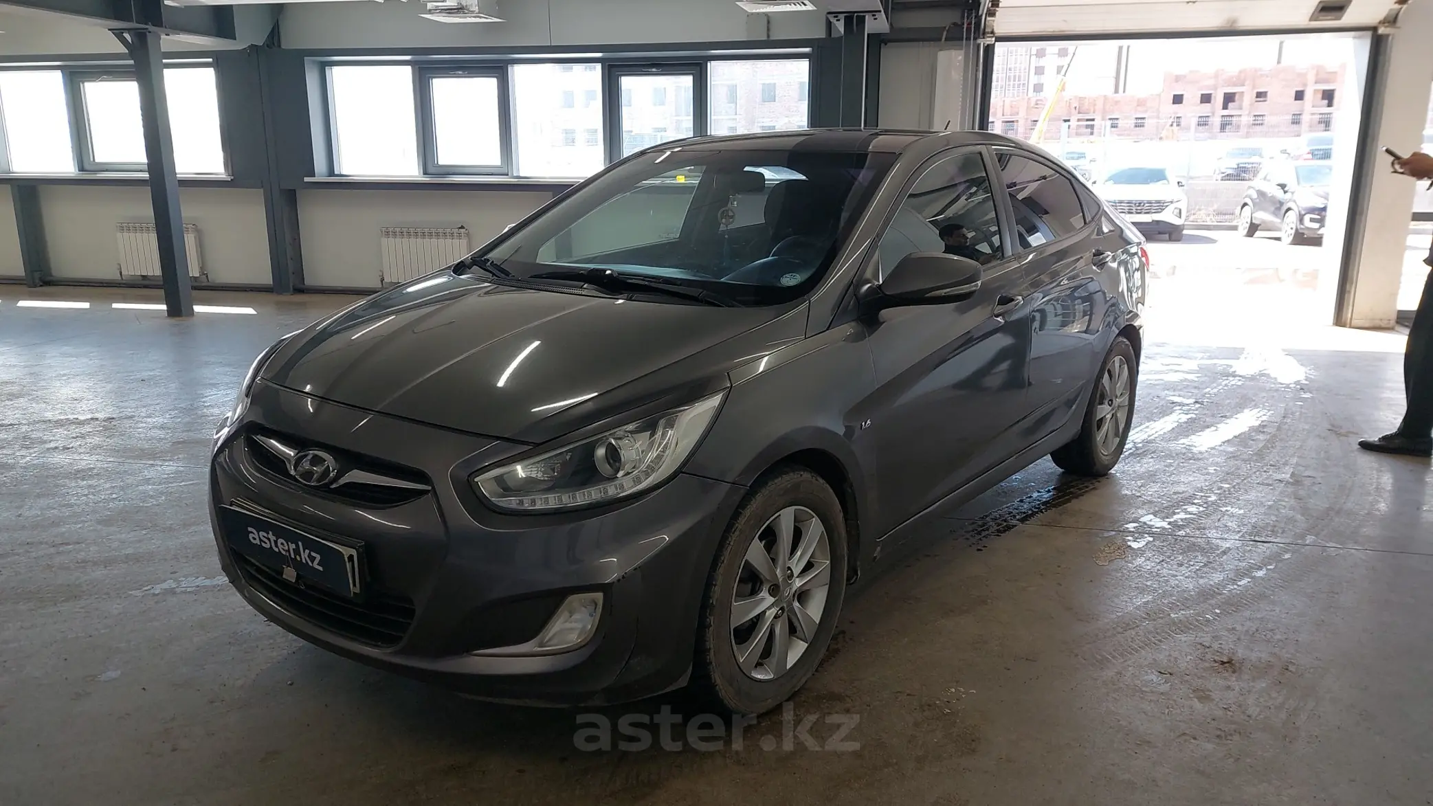 Hyundai Accent 2013