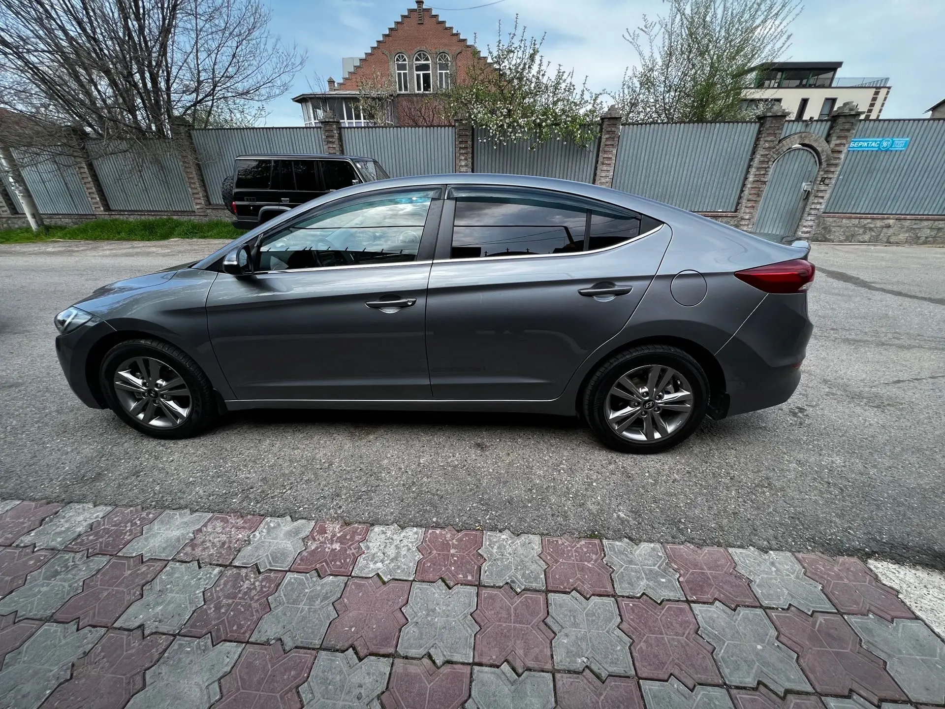 Hyundai Elantra 2018