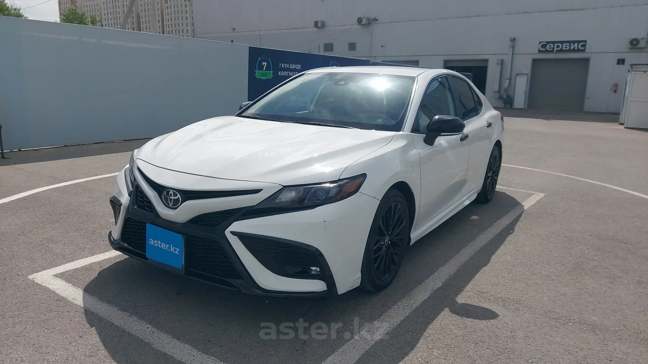 Toyota Camry 2021