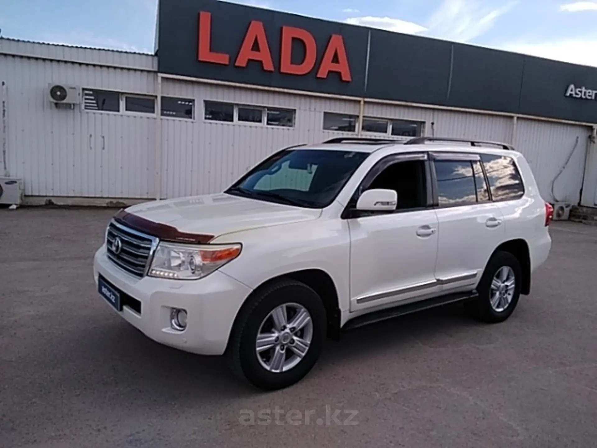 Toyota Land Cruiser 2012