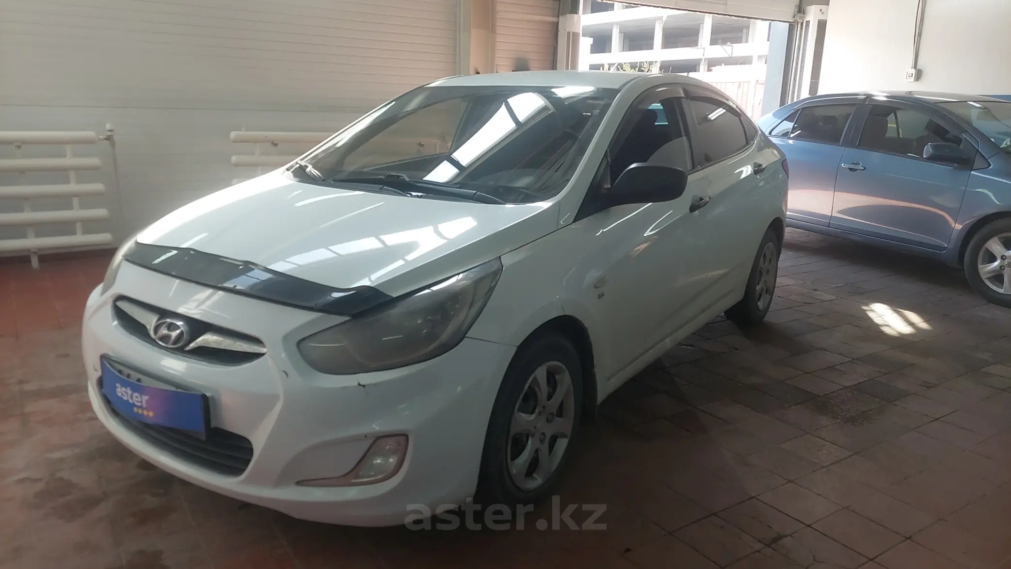 Hyundai Accent 2013