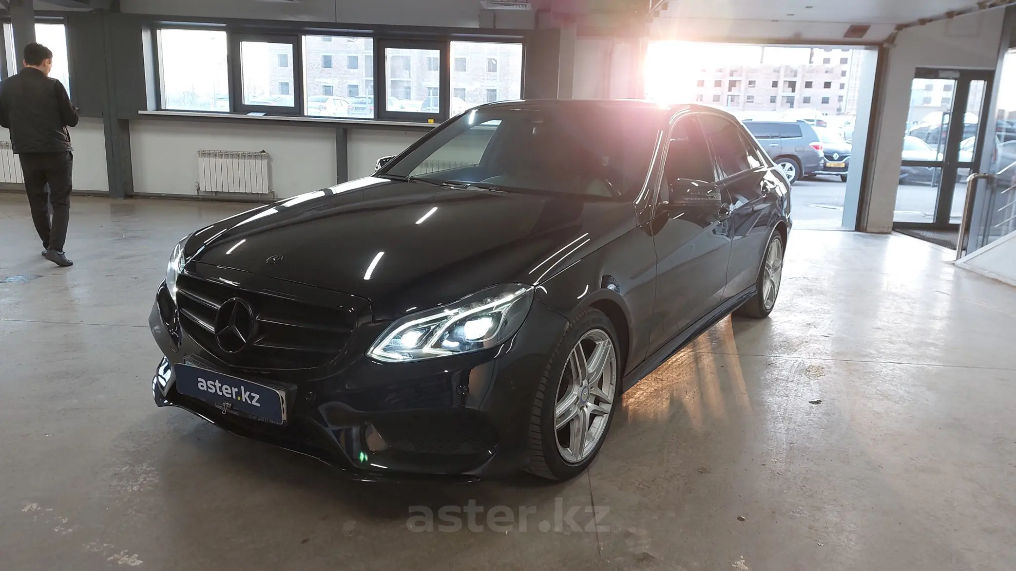 Mercedes-Benz E-Класс 2013