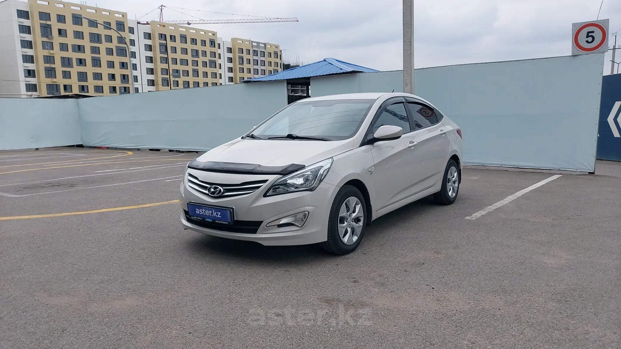 Hyundai Accent 2015