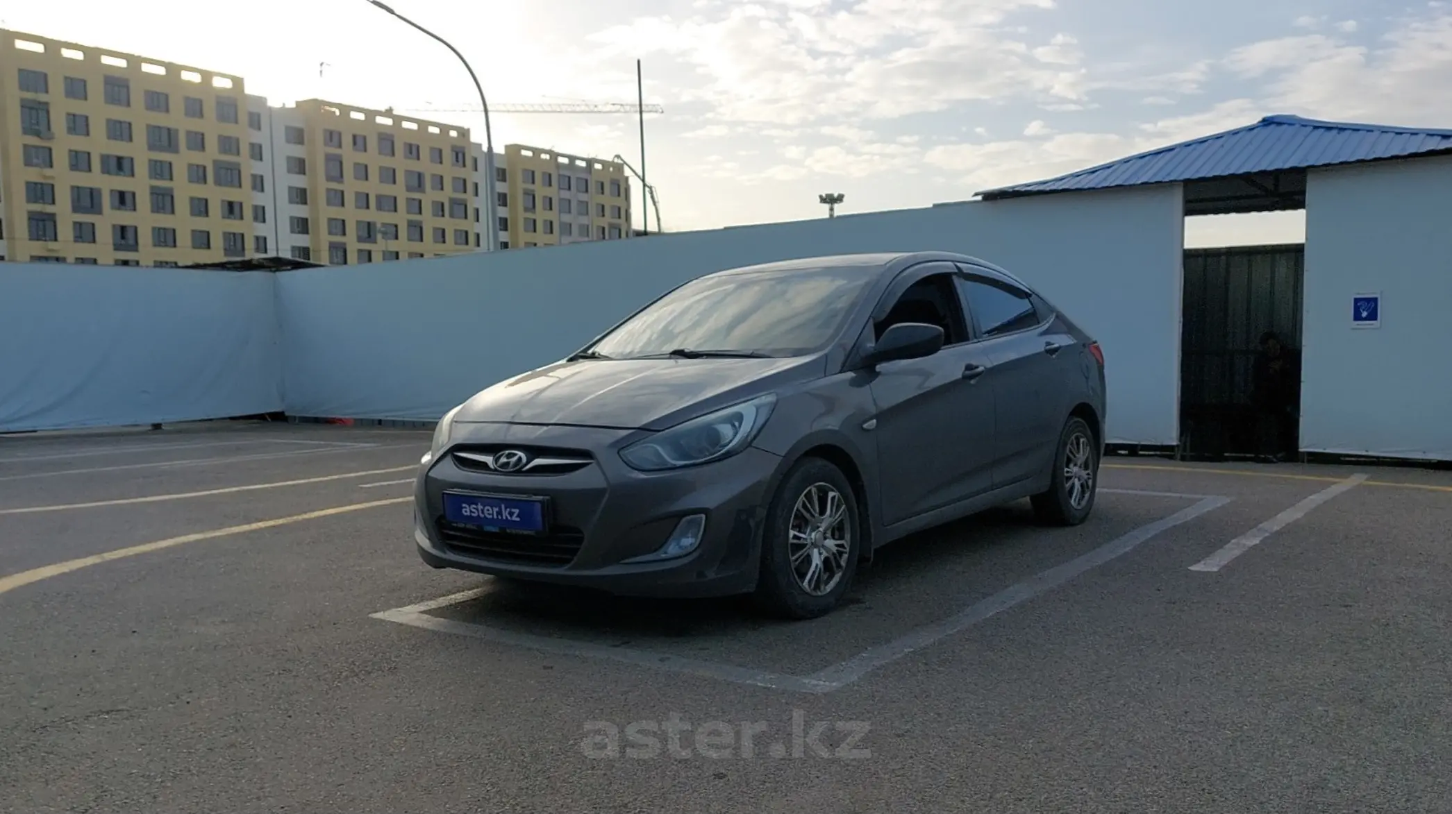 Hyundai Accent 2013