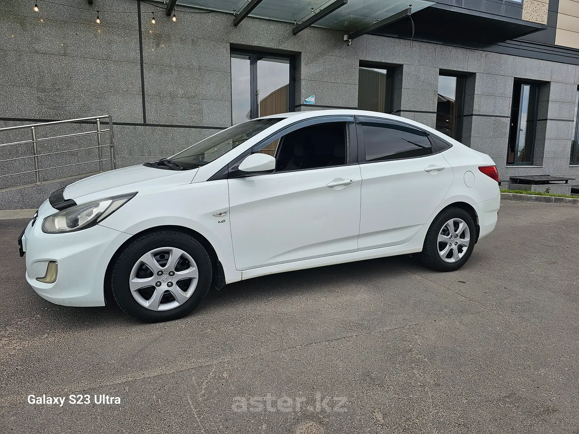 Hyundai Accent 2013