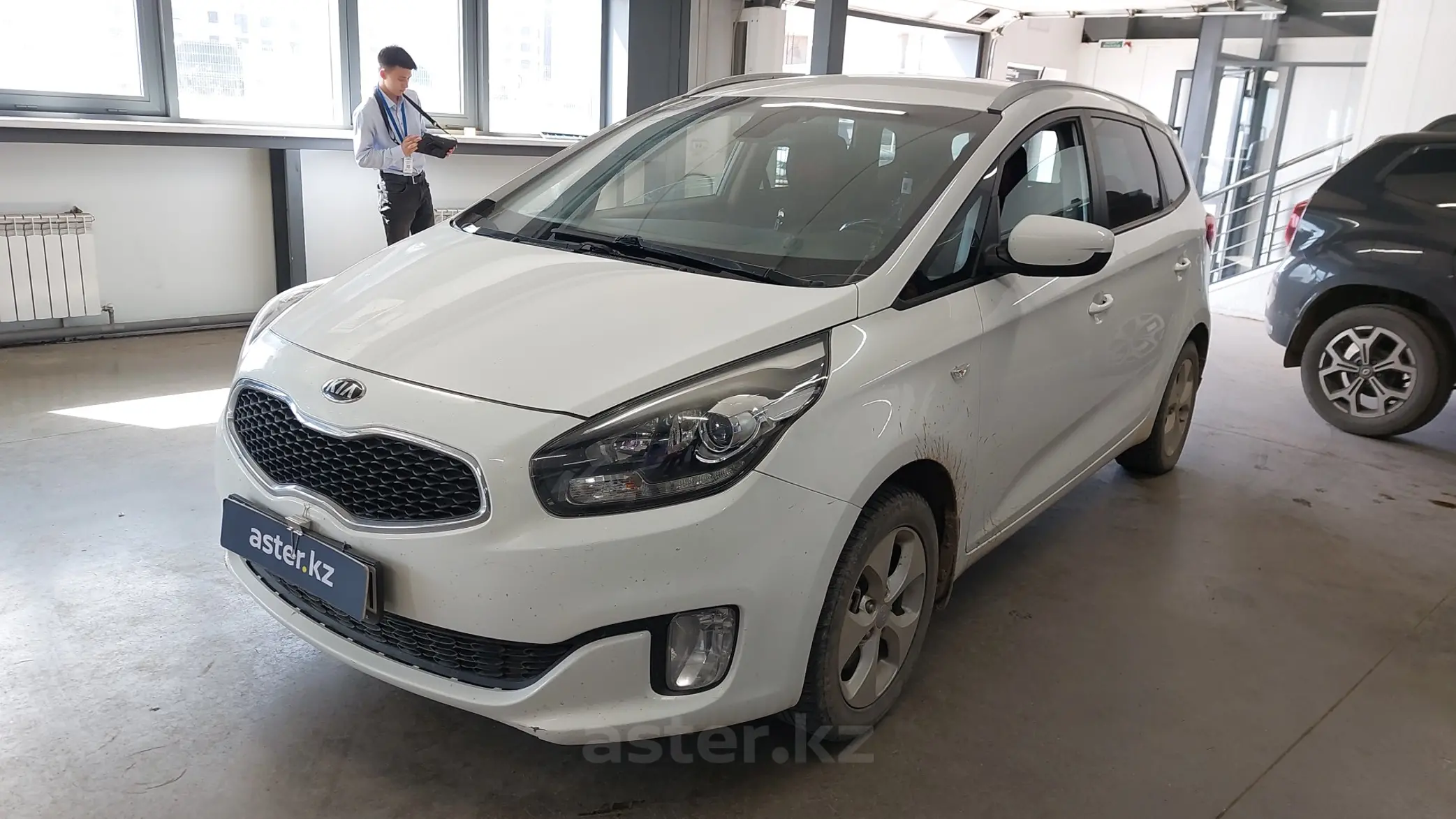 Kia Carens 2015