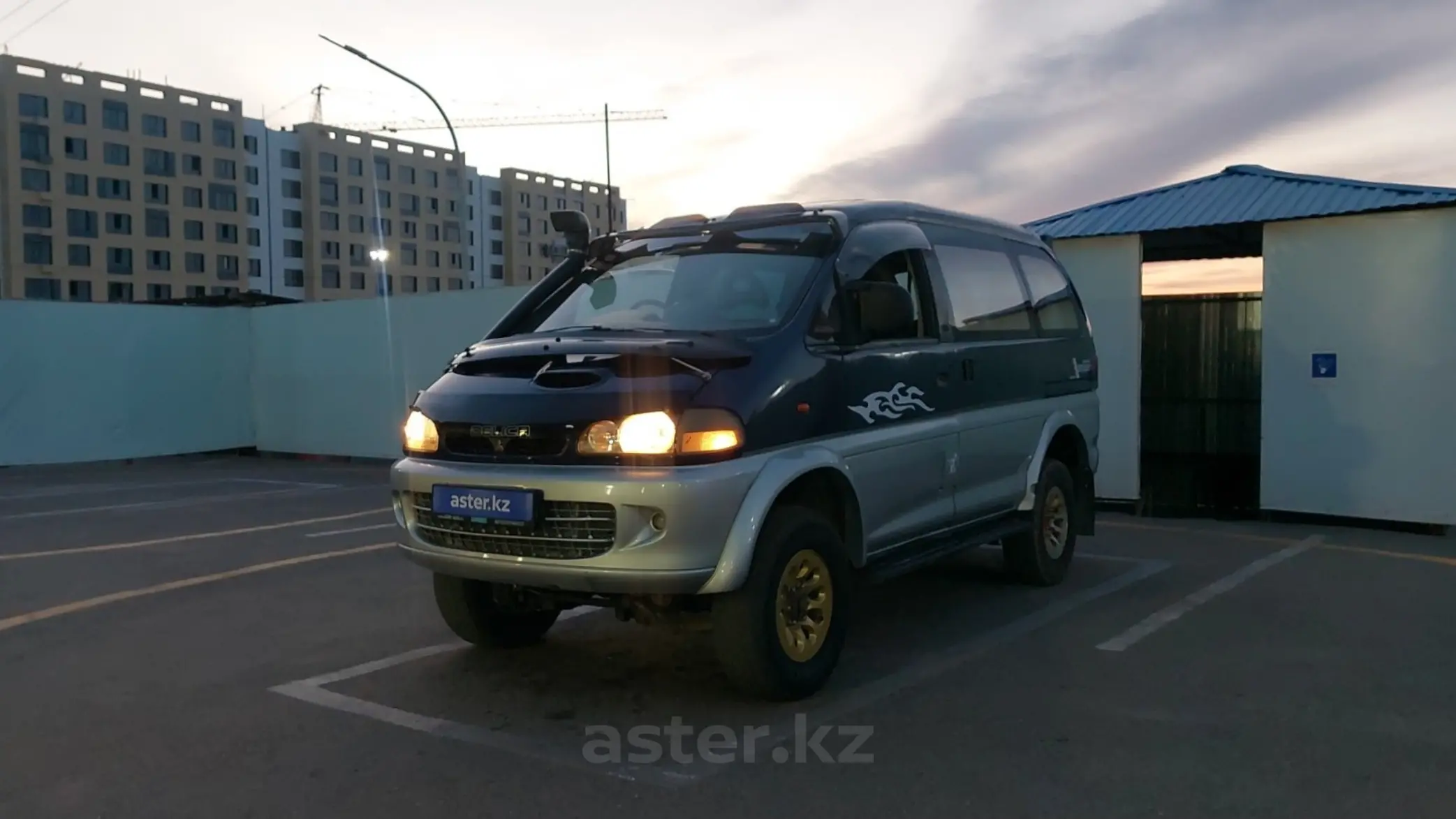 Mitsubishi Delica 1995