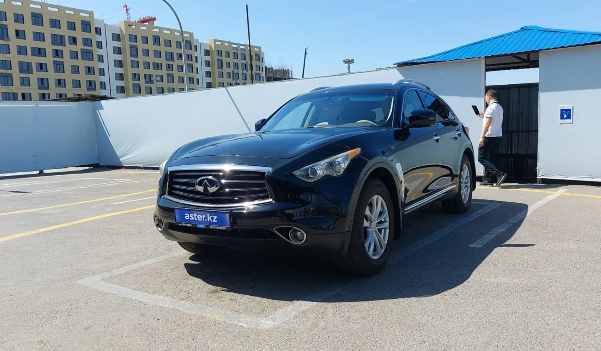 Infiniti FX 2013