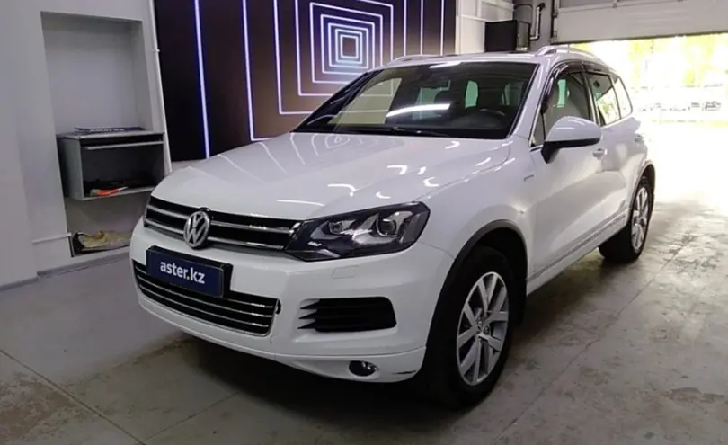 Volkswagen Touareg 2014 года за 15 000 000 тг. в Павлодар