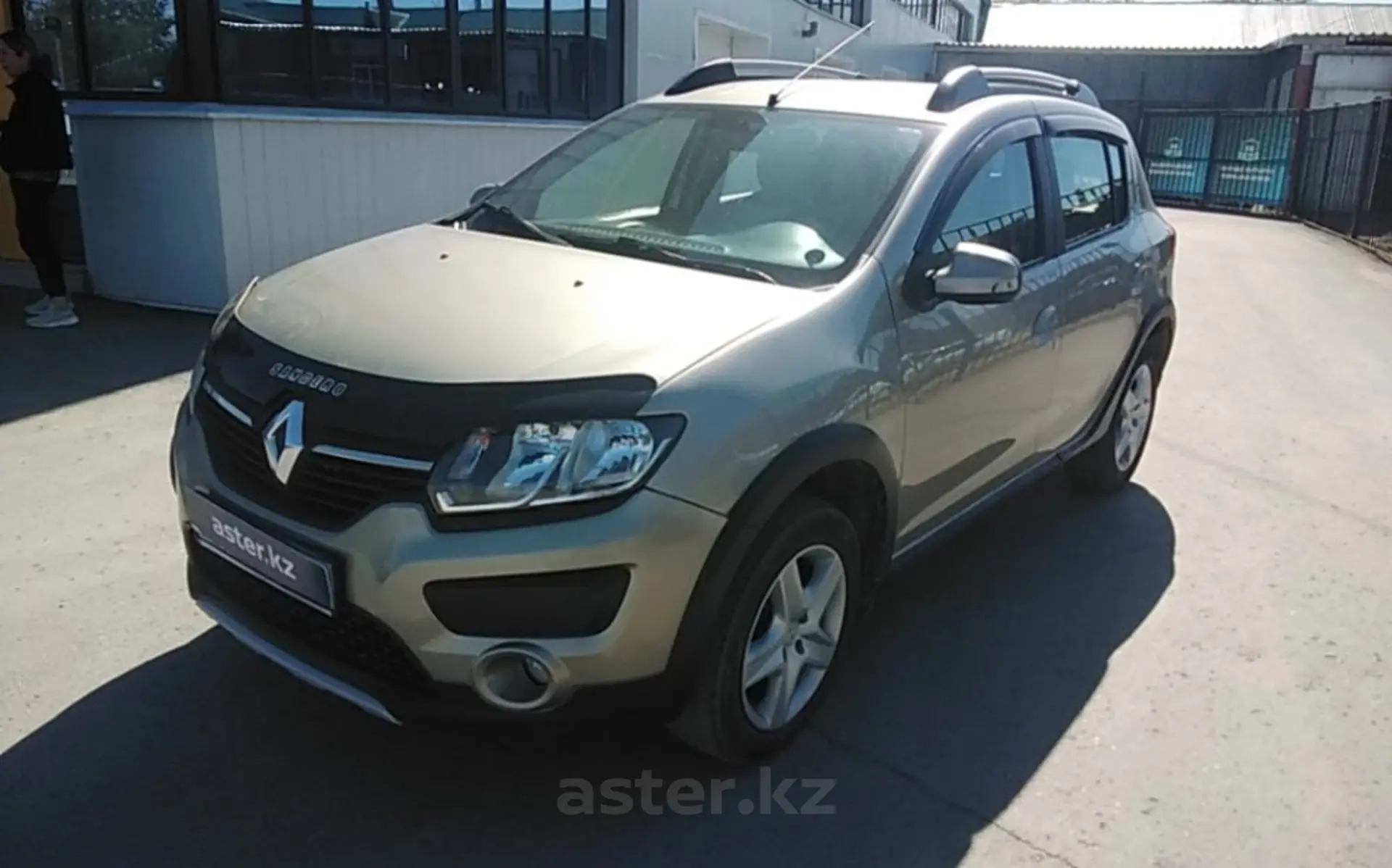 Renault Sandero 2015