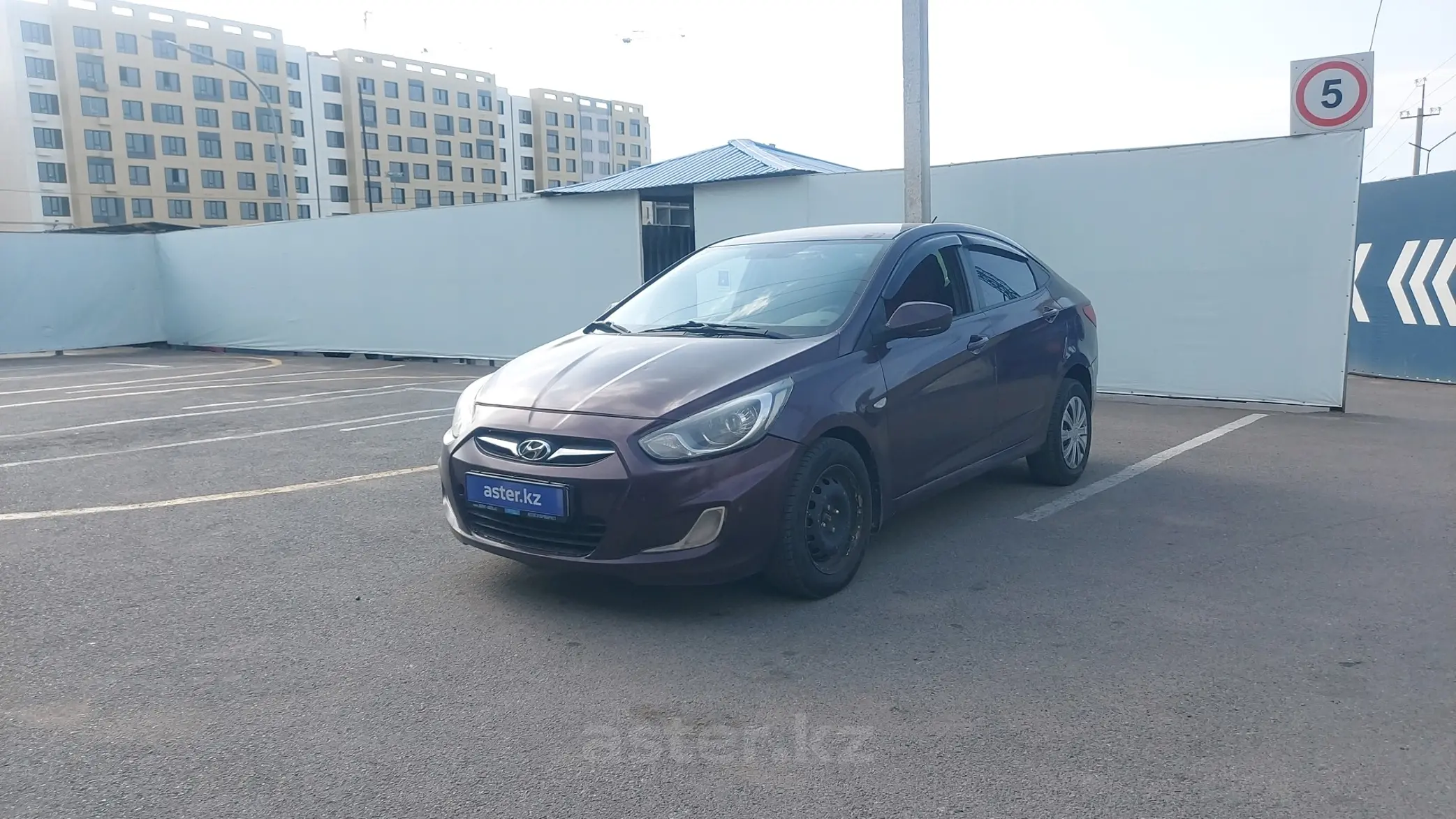 Hyundai Accent 2013