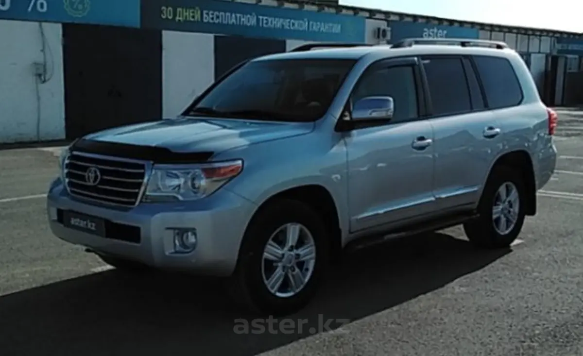 Купить Toyota Land Cruiser 2014 года в Актау, цена 25000000 тенге. Продажа  Toyota Land Cruiser в Актау - Aster.kz. №c1056866