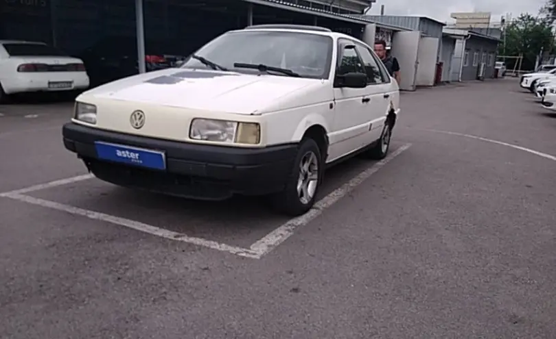 Volkswagen Passat 1993 года за 800 000 тг. в Алматы