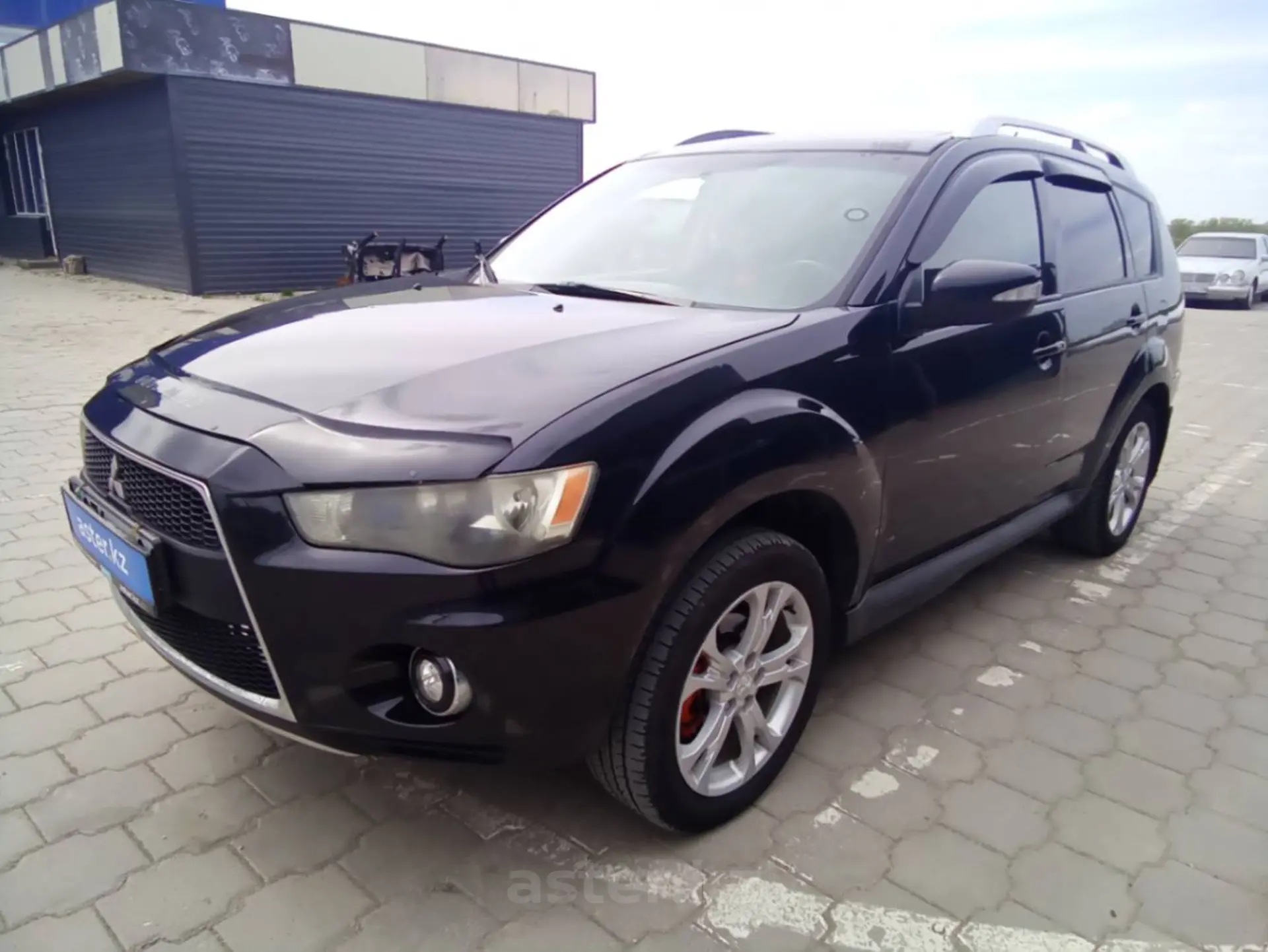 Mitsubishi Outlander 2011