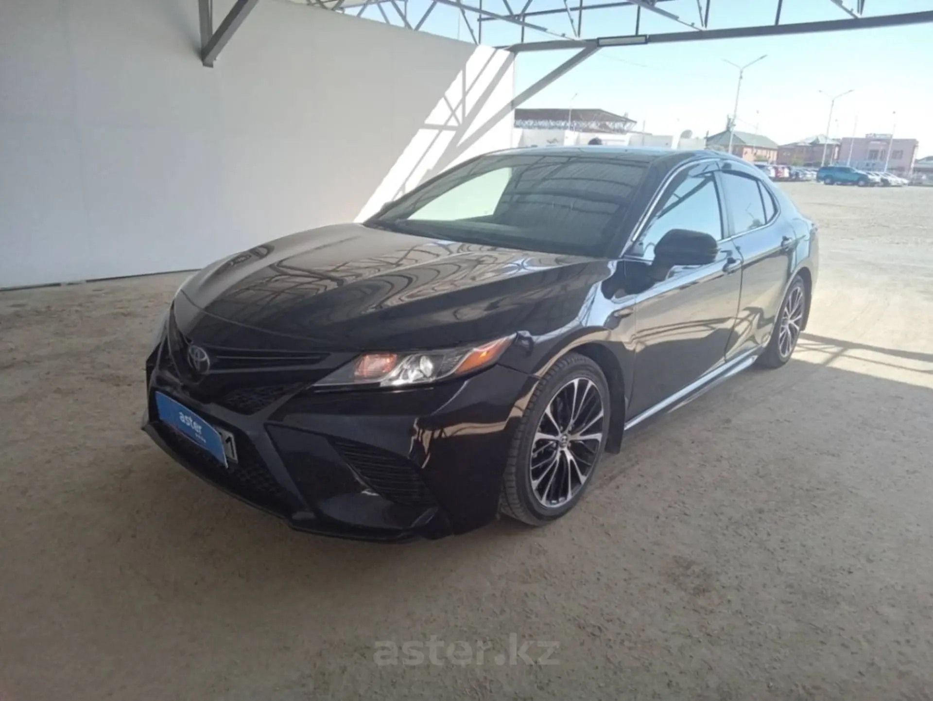 Toyota Camry 2019