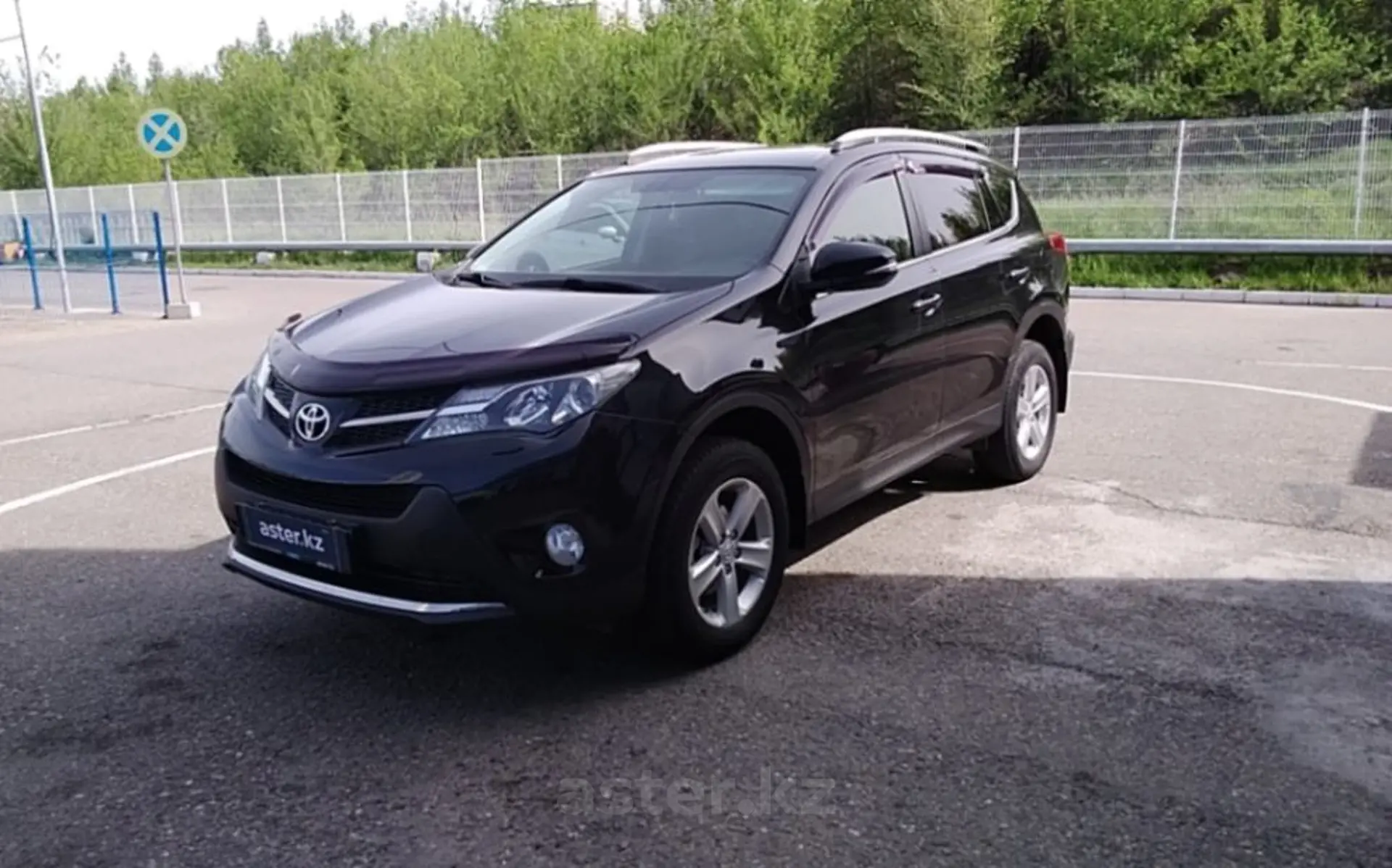 Toyota RAV4 2013