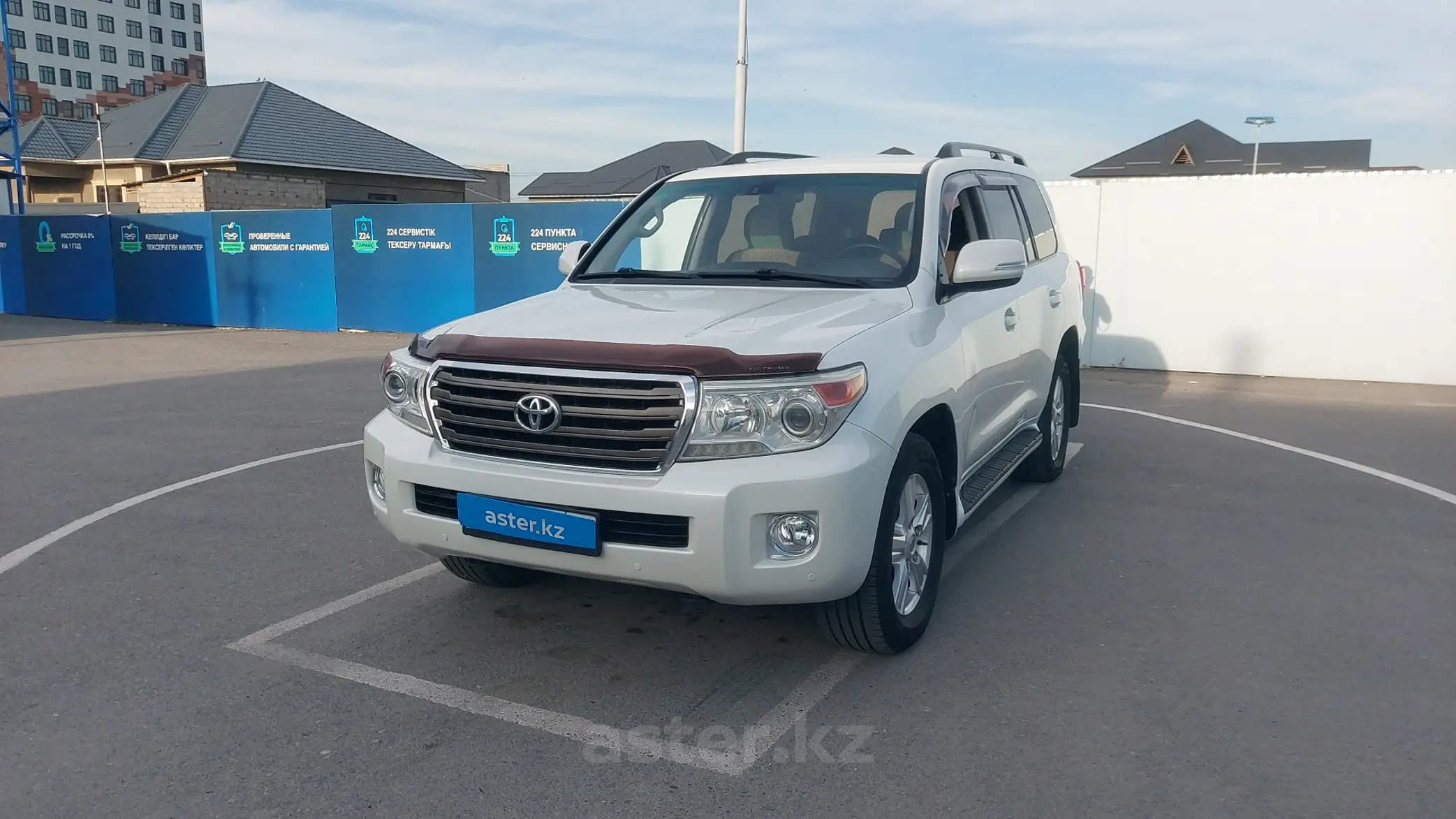 Toyota Land Cruiser 2013