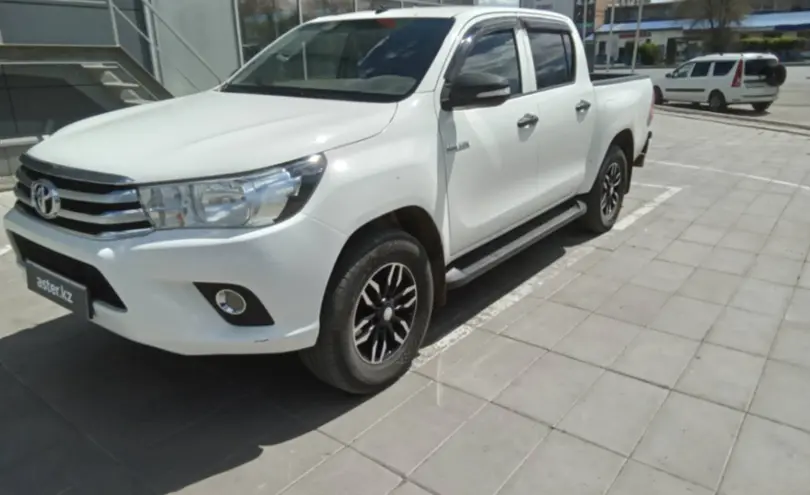 Toyota Hilux 2016 года за 15 000 000 тг. в Уральск