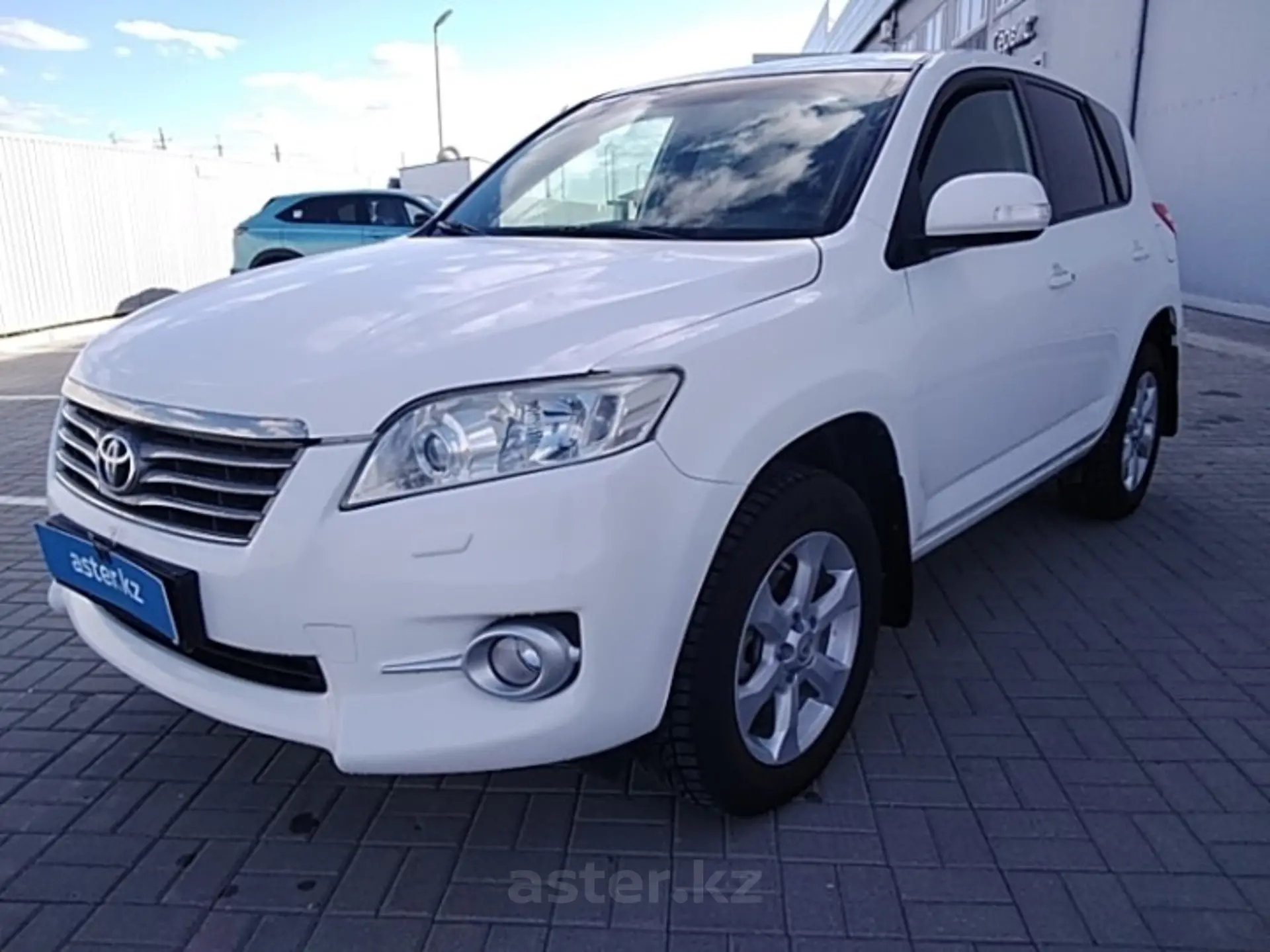 Toyota RAV4 2011