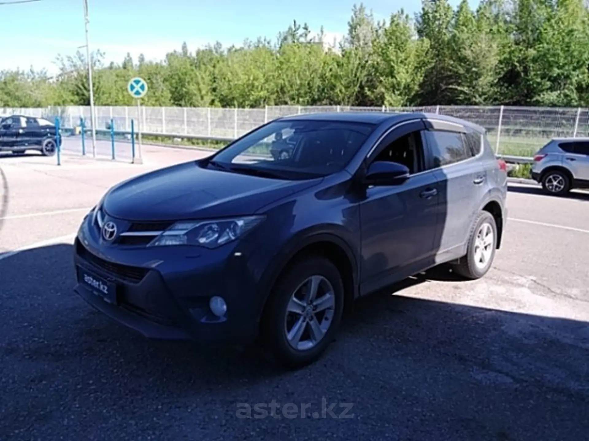 Toyota RAV4 2013