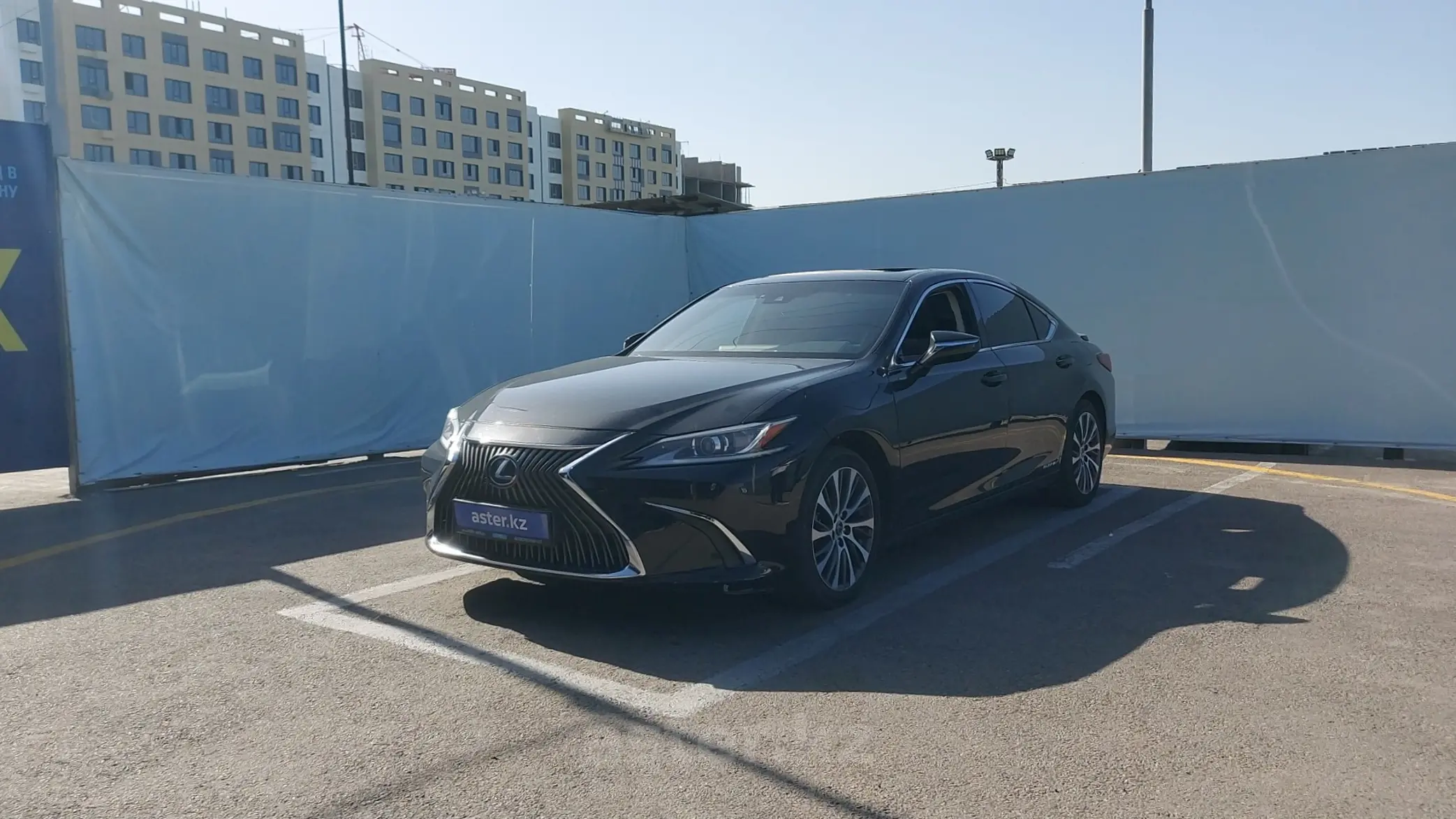 Lexus ES 2019