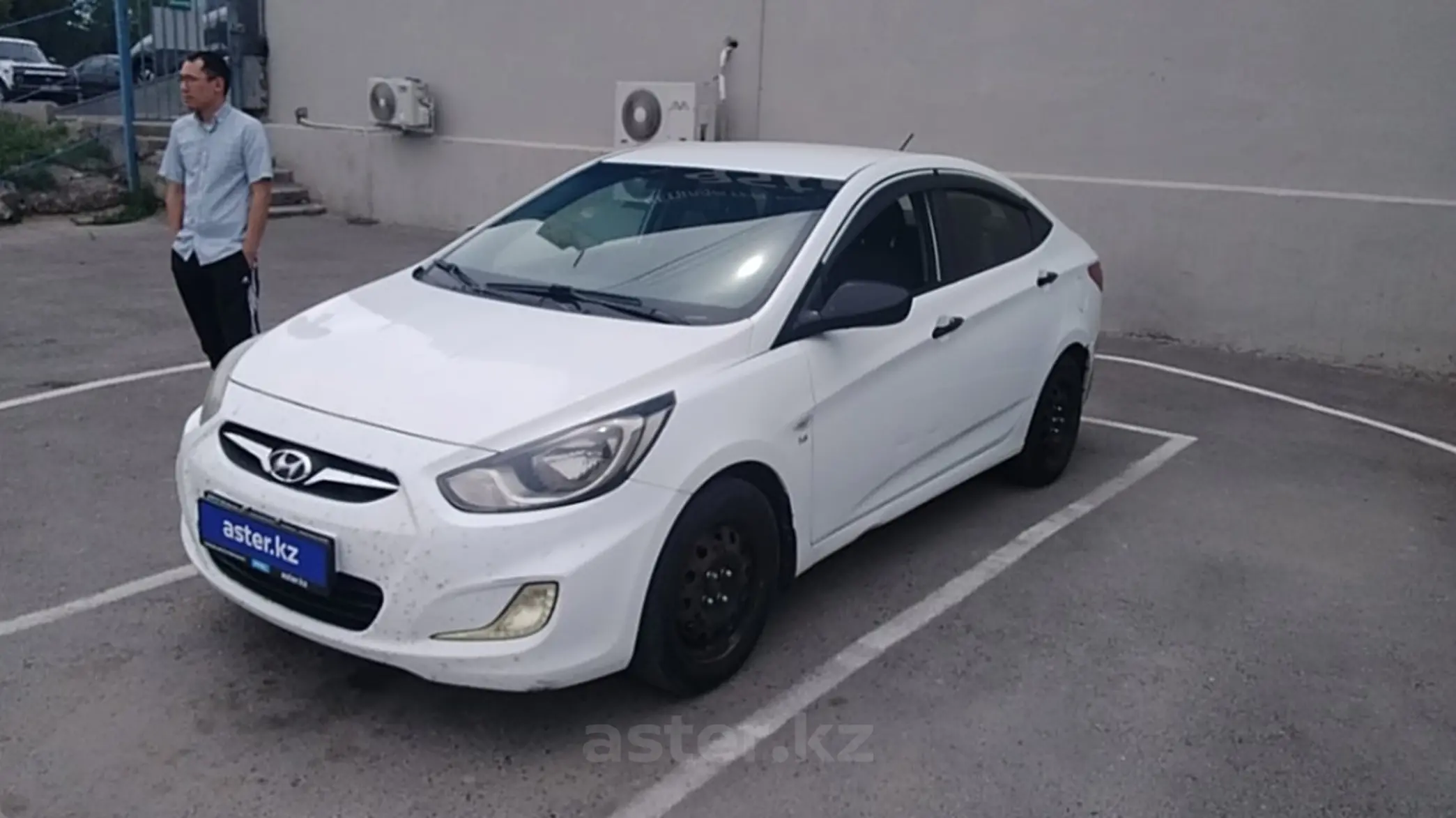 Hyundai Accent 2013