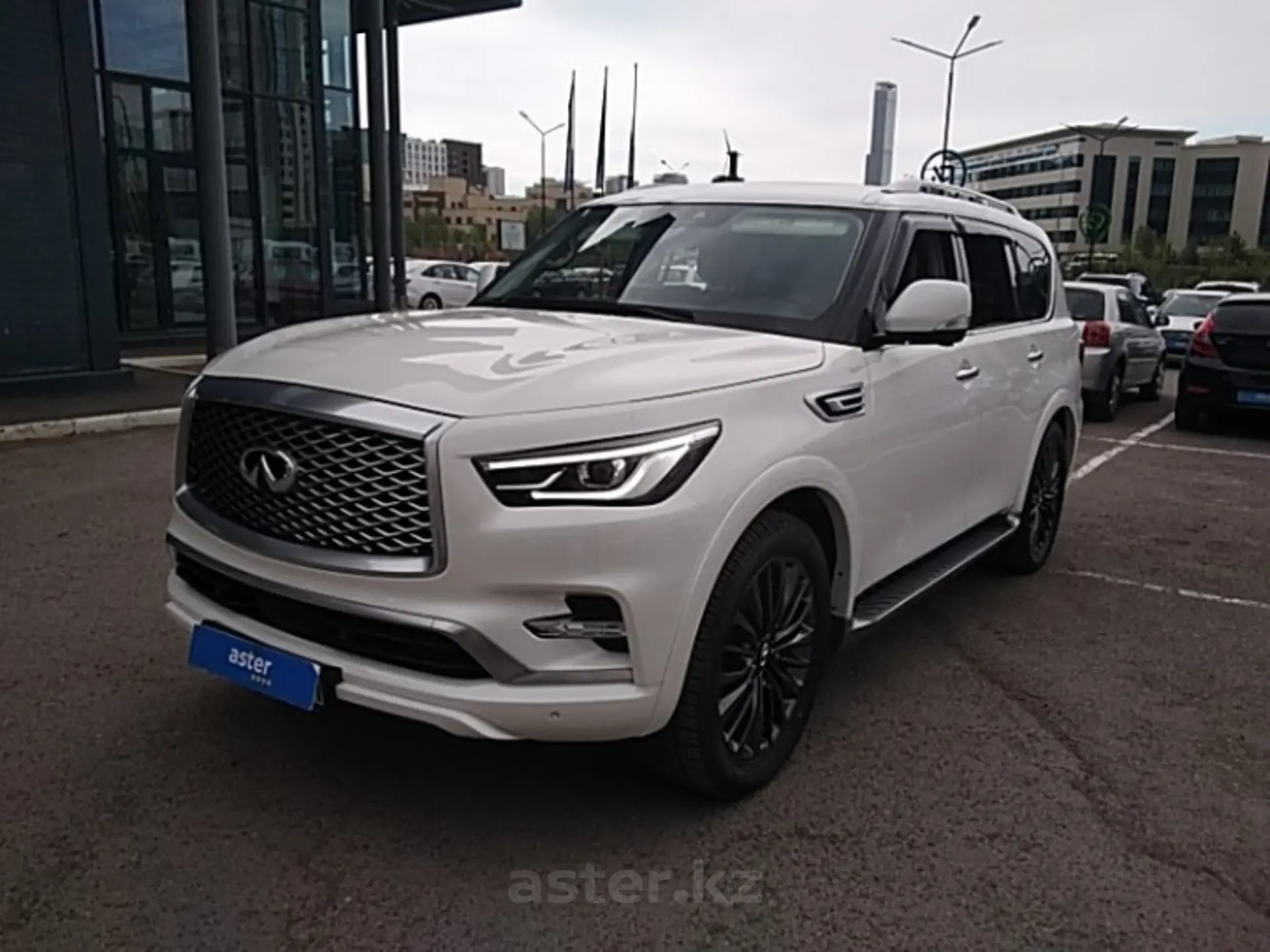 Infiniti QX80 2022