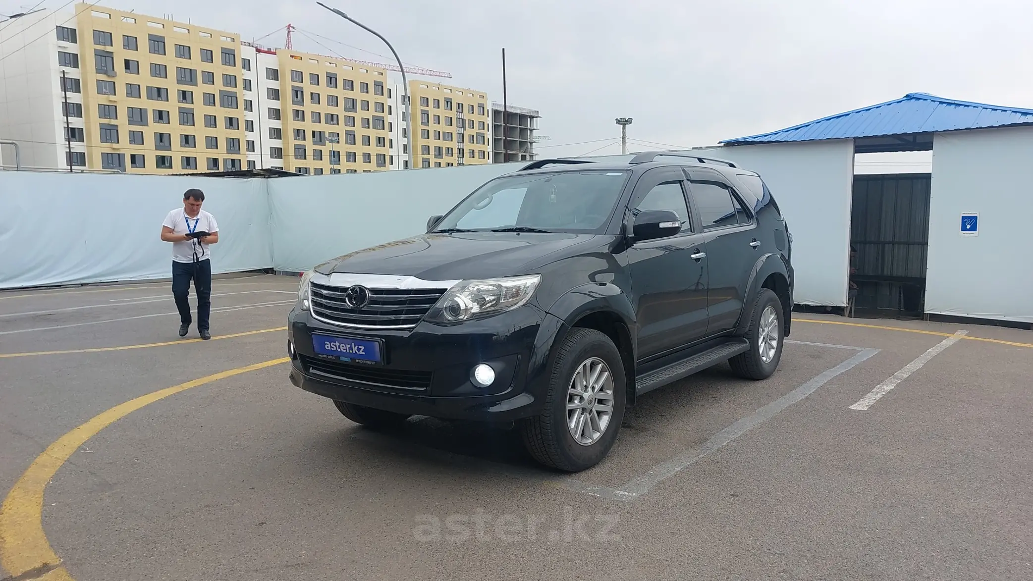 Toyota Fortuner 2014