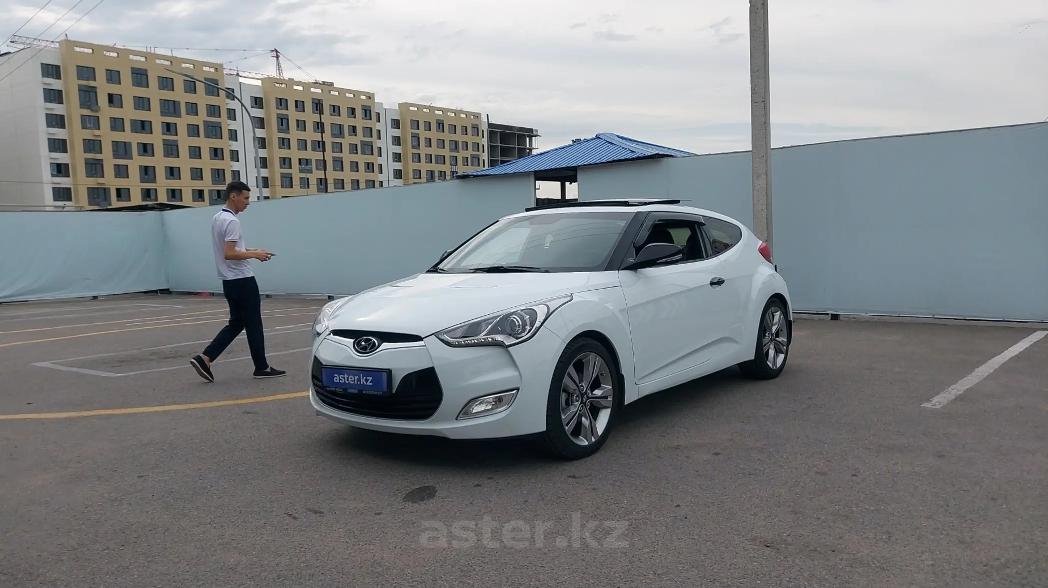 Hyundai Veloster 2013