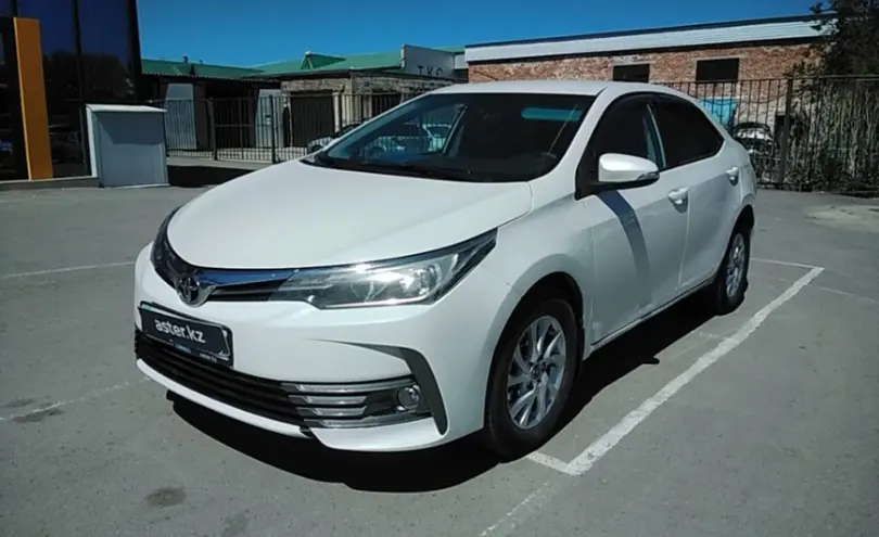 Toyota Corolla 2018 года за 8 500 000 тг. в Актобе