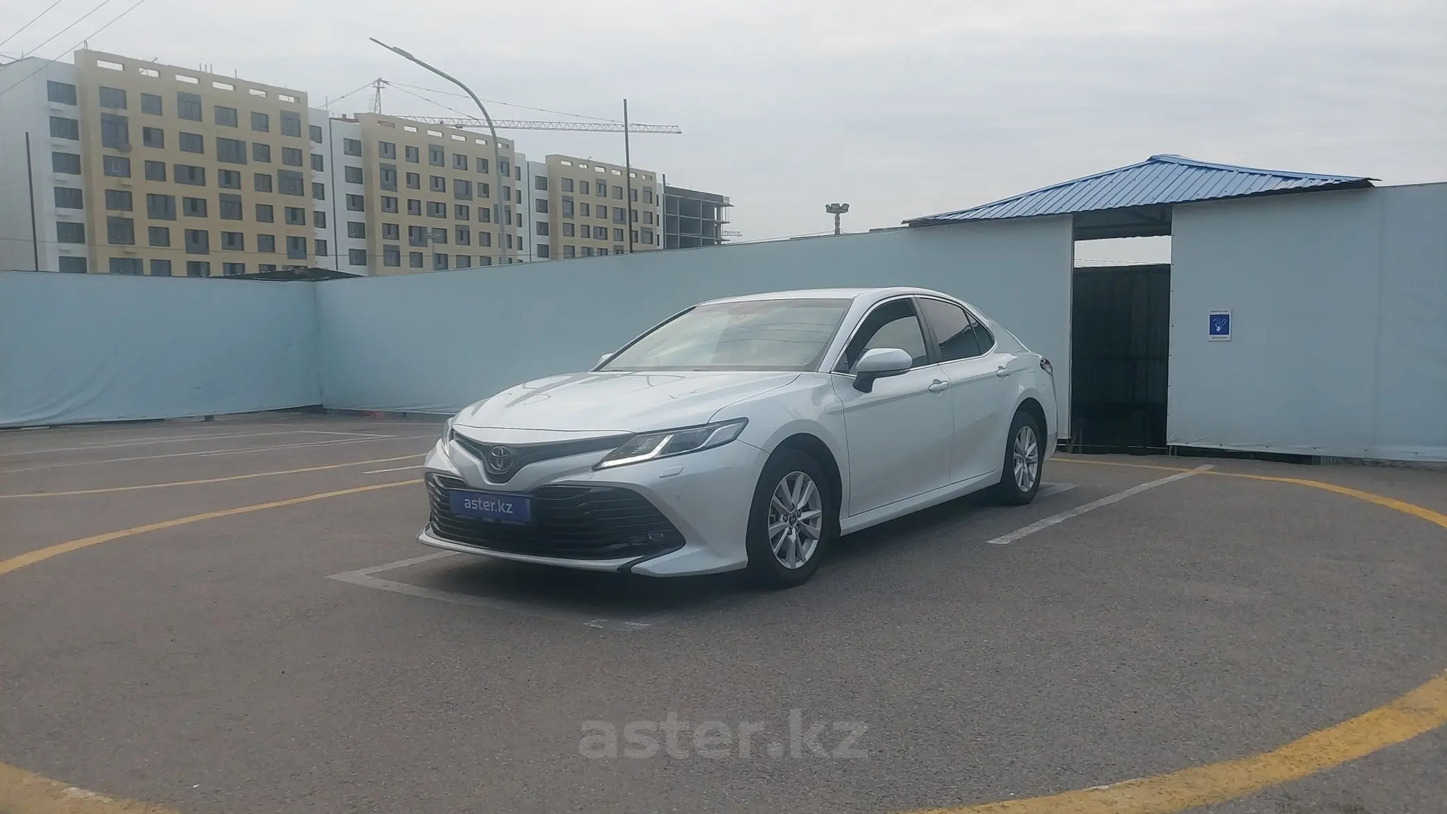 Toyota Camry 2019