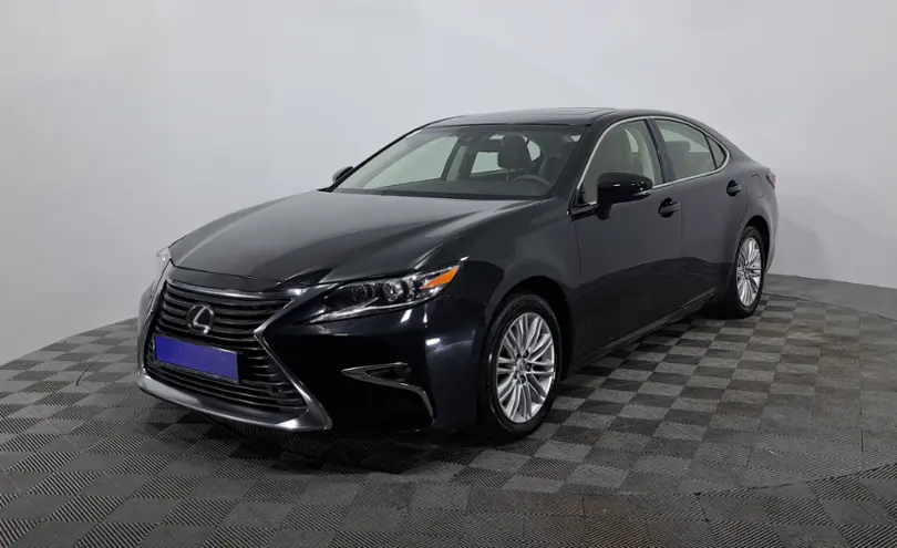 Lexus ES 2017 года за 9 990 000 тг. в Астана
