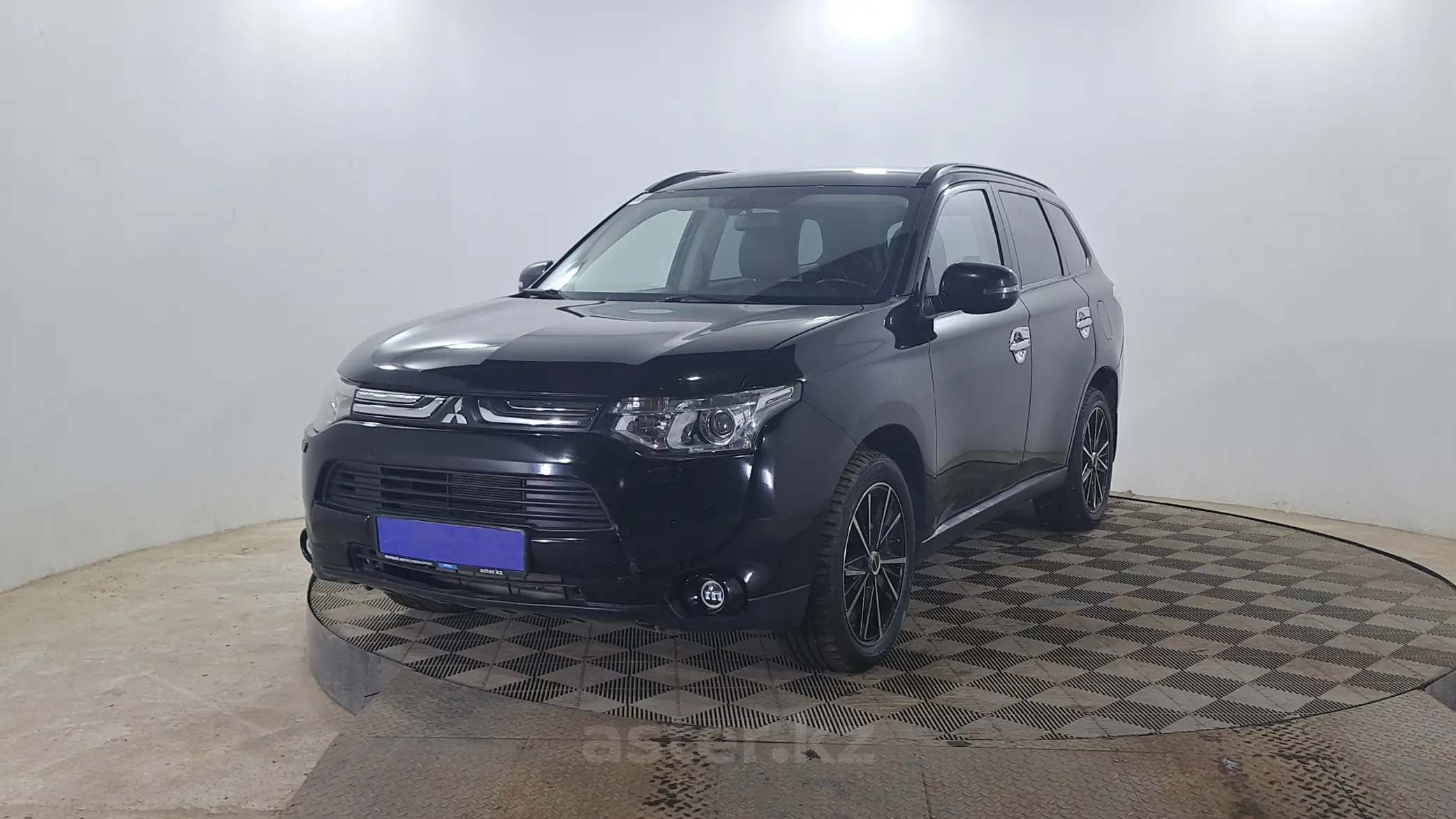 Mitsubishi Outlander 2013