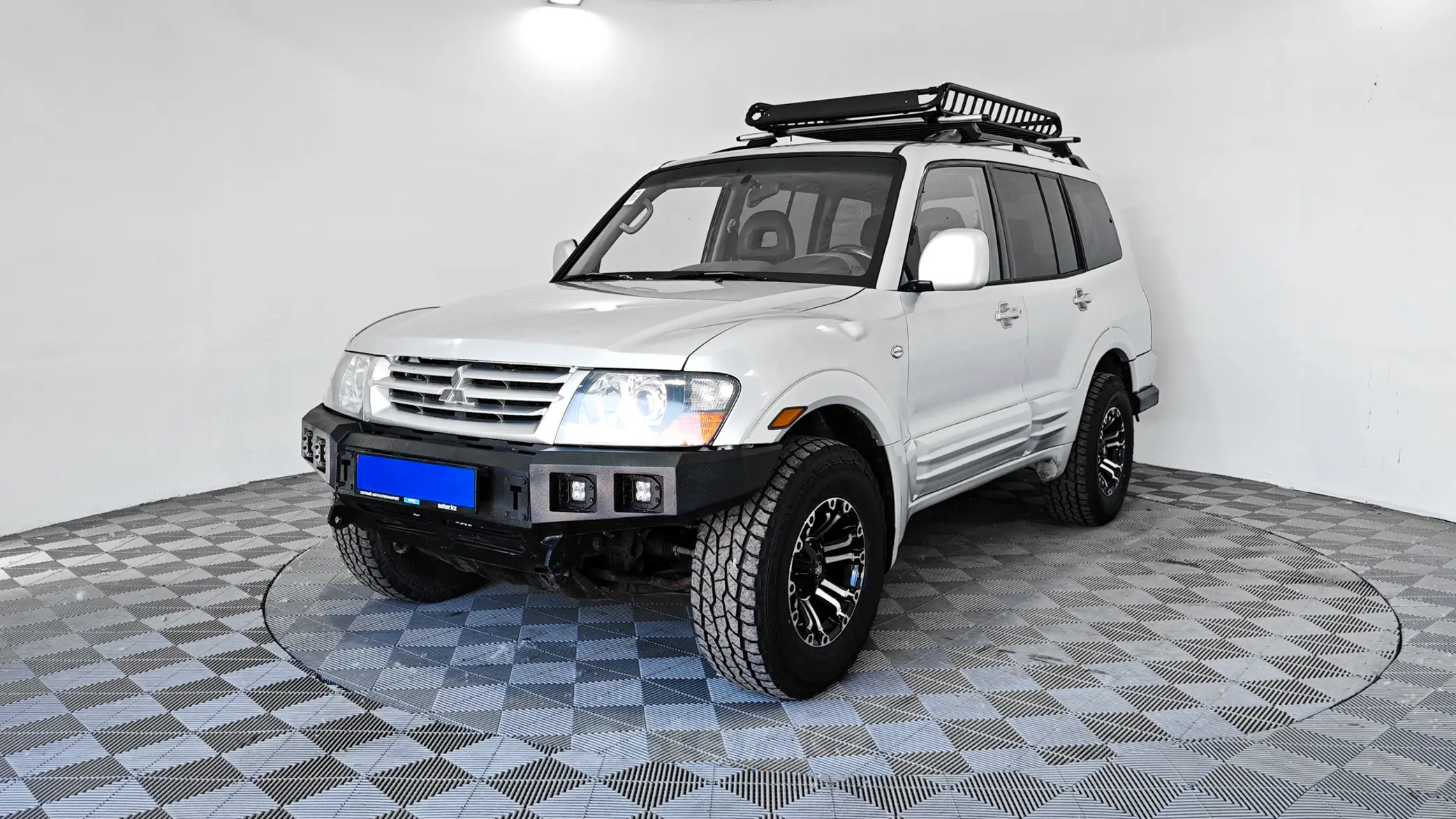 Mitsubishi Montero 2002